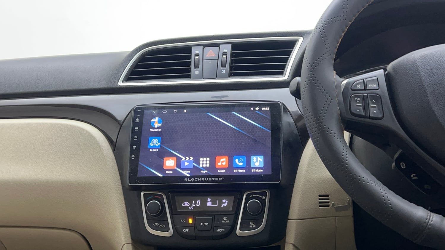 Used 2016 Maruti Suzuki Ciaz ZXi Petrol Manual interior MUSIC SYSTEM & AC CONTROL VIEW