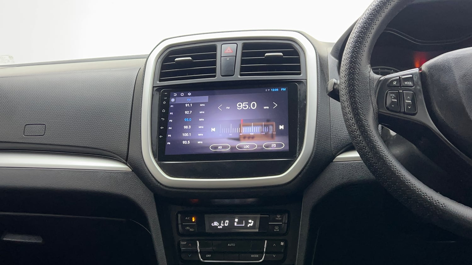 Used 2020 maruti-suzuki Vitara Brezza VXi Petrol Manual interior MUSIC SYSTEM & AC CONTROL VIEW
