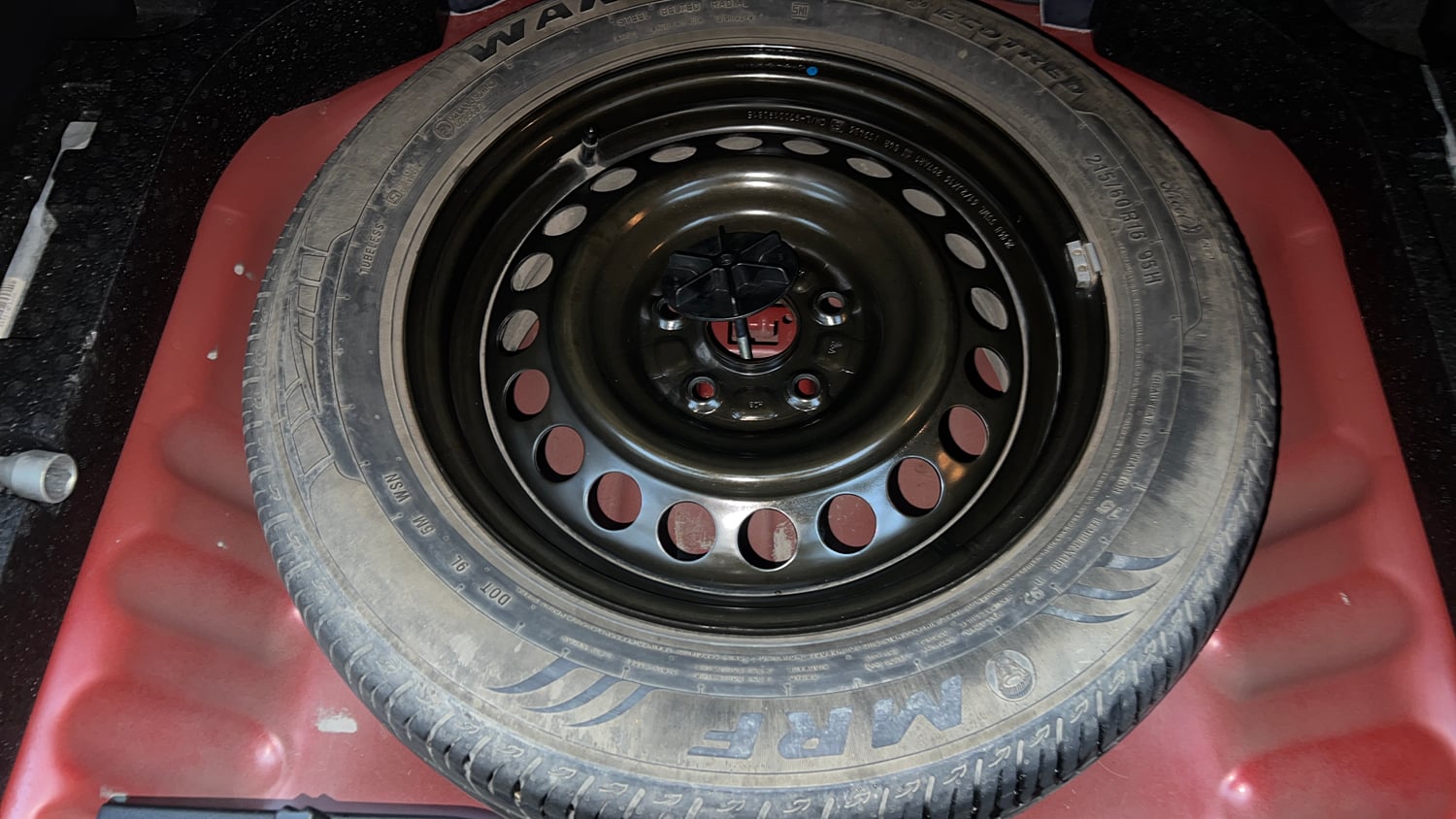 Used 2024 Maruti Suzuki Brezza Zxi Plus Dual Tone Petrol Manual tyres SPARE TYRE VIEW
