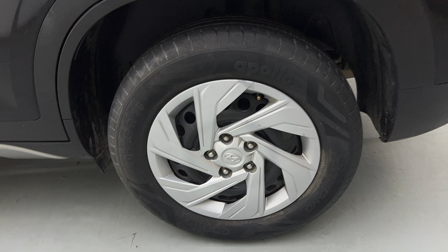 Used 2022 Hyundai Creta EX 1.5 Petrol Petrol Manual tyres LEFT REAR TYRE RIM VIEW