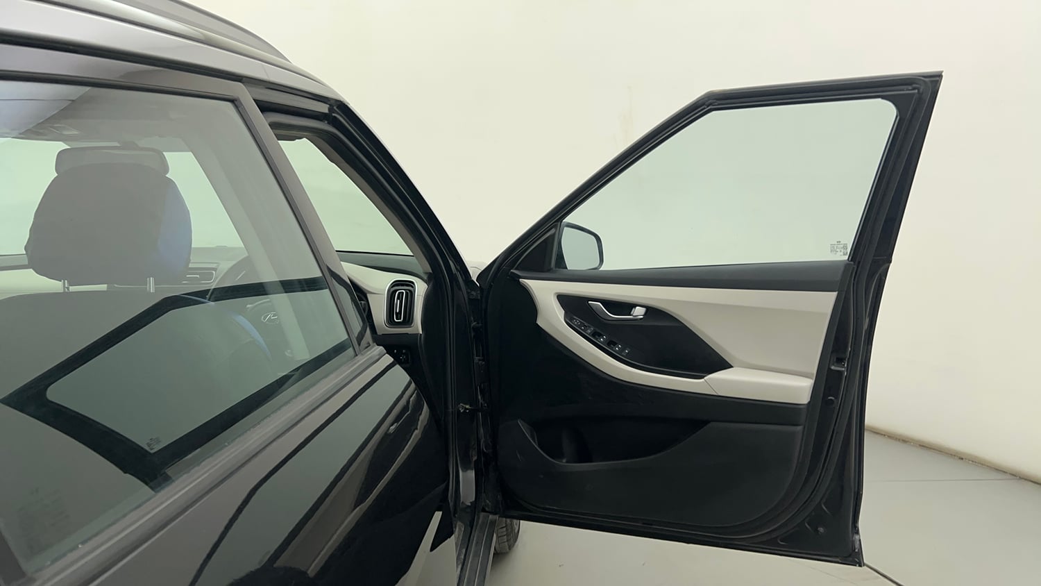 Used 2023 Hyundai Creta SX 1.5 Petrol Petrol Manual interior RIGHT FRONT DOOR OPEN VIEW