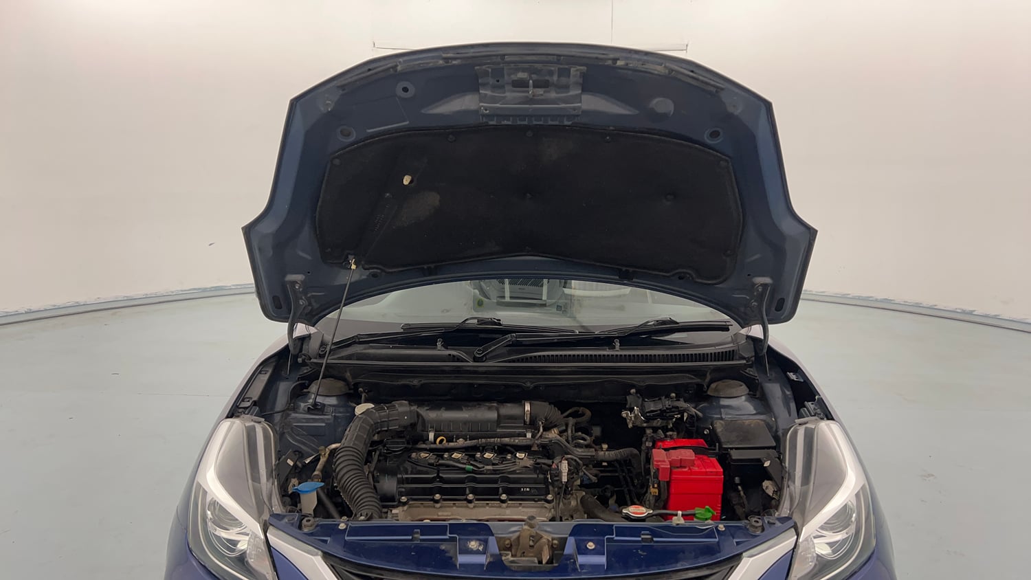 Used 2020 Maruti Suzuki Baleno Zeta Petrol Manual engine ENGINE & BONNET OPEN FRONT VIEW
