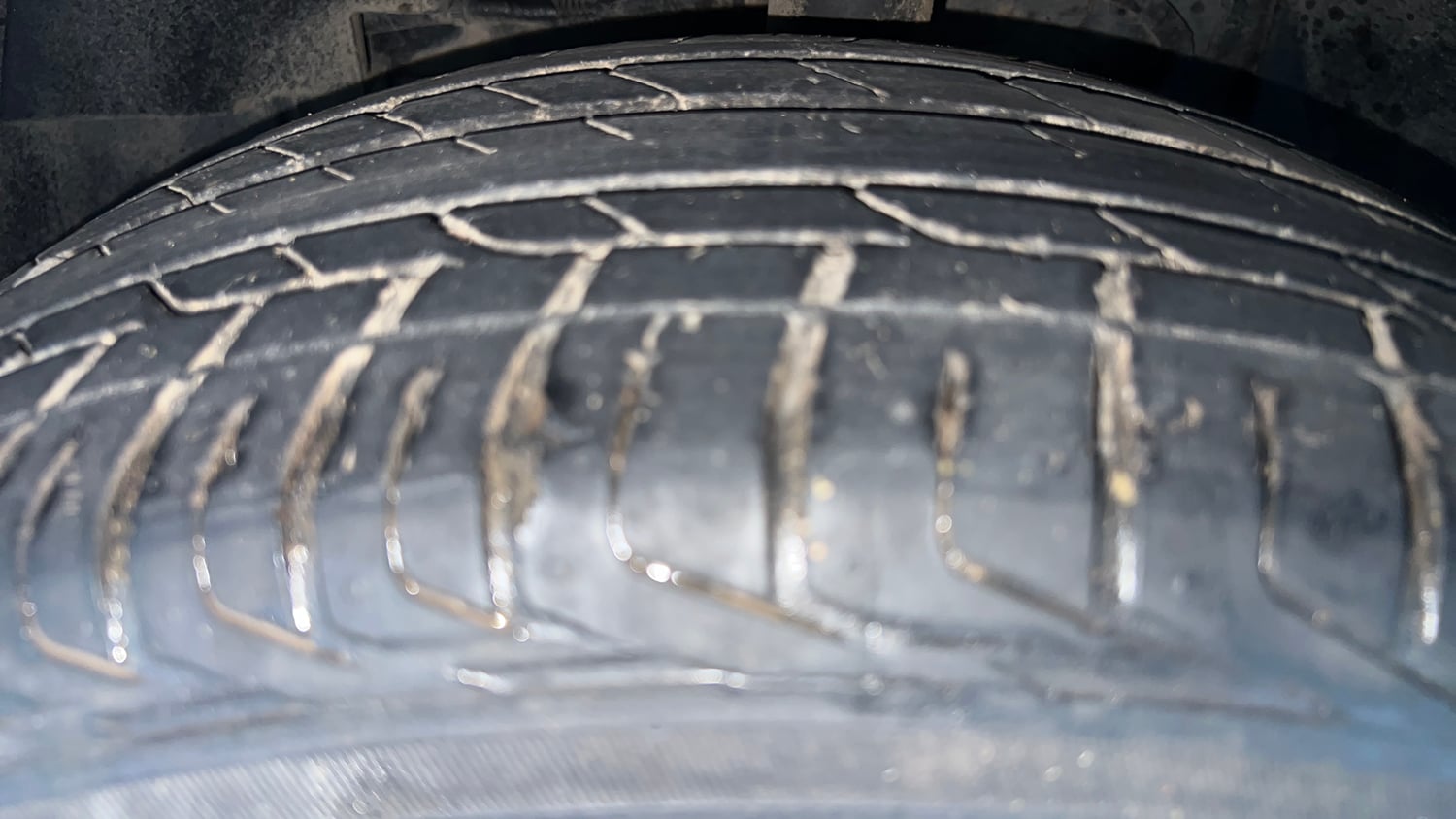 Used 2021 Tata Nexon XZ Plus Petrol Manual tyres LEFT FRONT TYRE TREAD VIEW