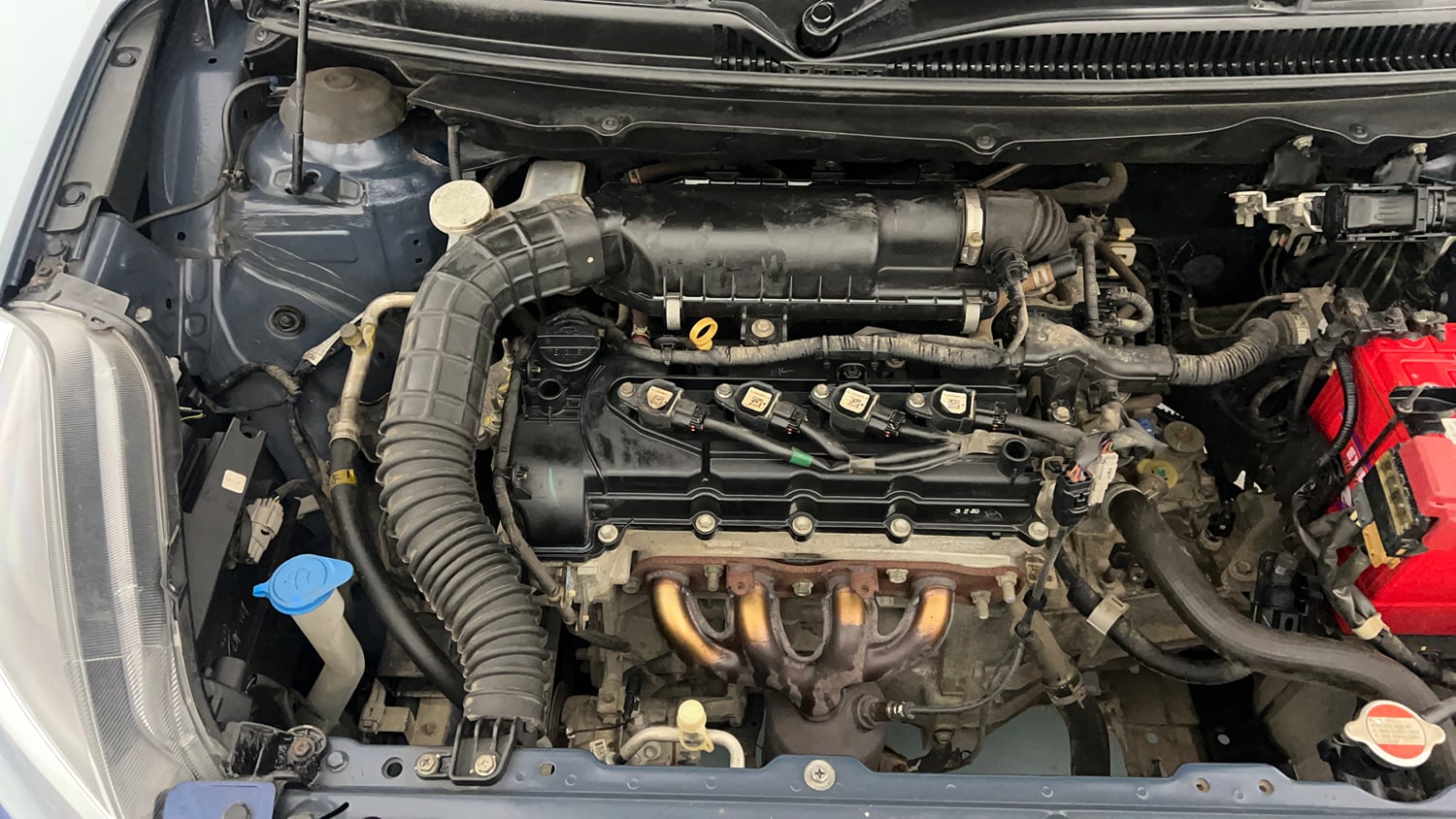 Used 2020 Maruti Suzuki Baleno Zeta Petrol Manual engine ENGINE RIGHT SIDE VIEW