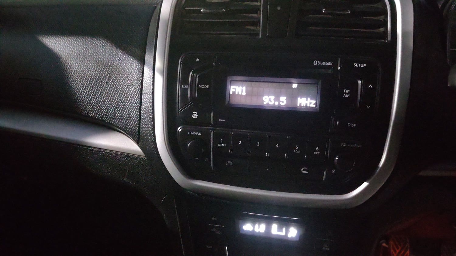 Used 2021 Toyota Urban Cruiser Mid Grade MT Petrol Manual interior MUSIC SYSTEM & AC CONTROL VIEW