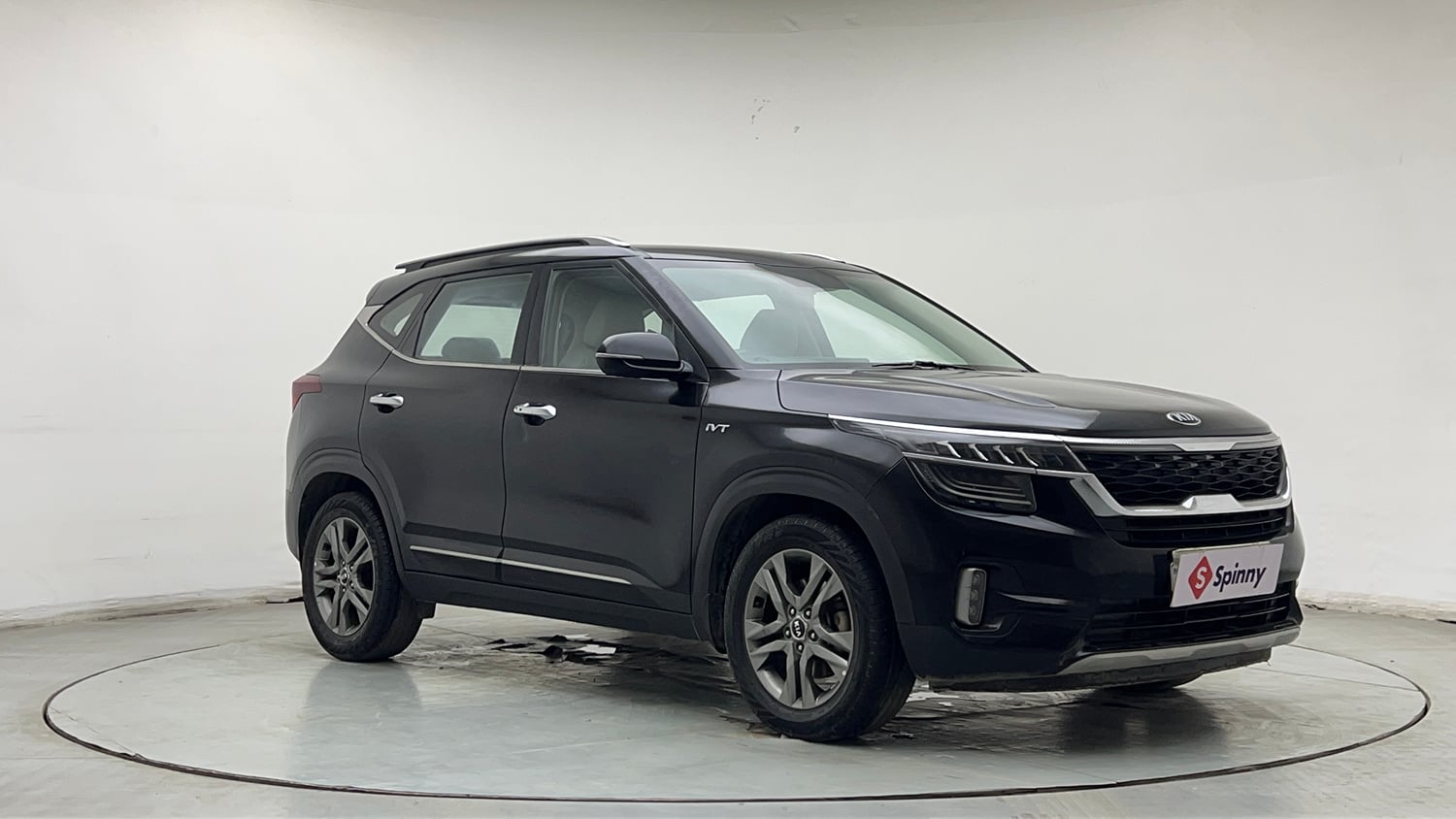 Used 2021 kia Seltos HTX IVT 1.5 Petrol Automatic exterior RIGHT FRONT CORNER VIEW