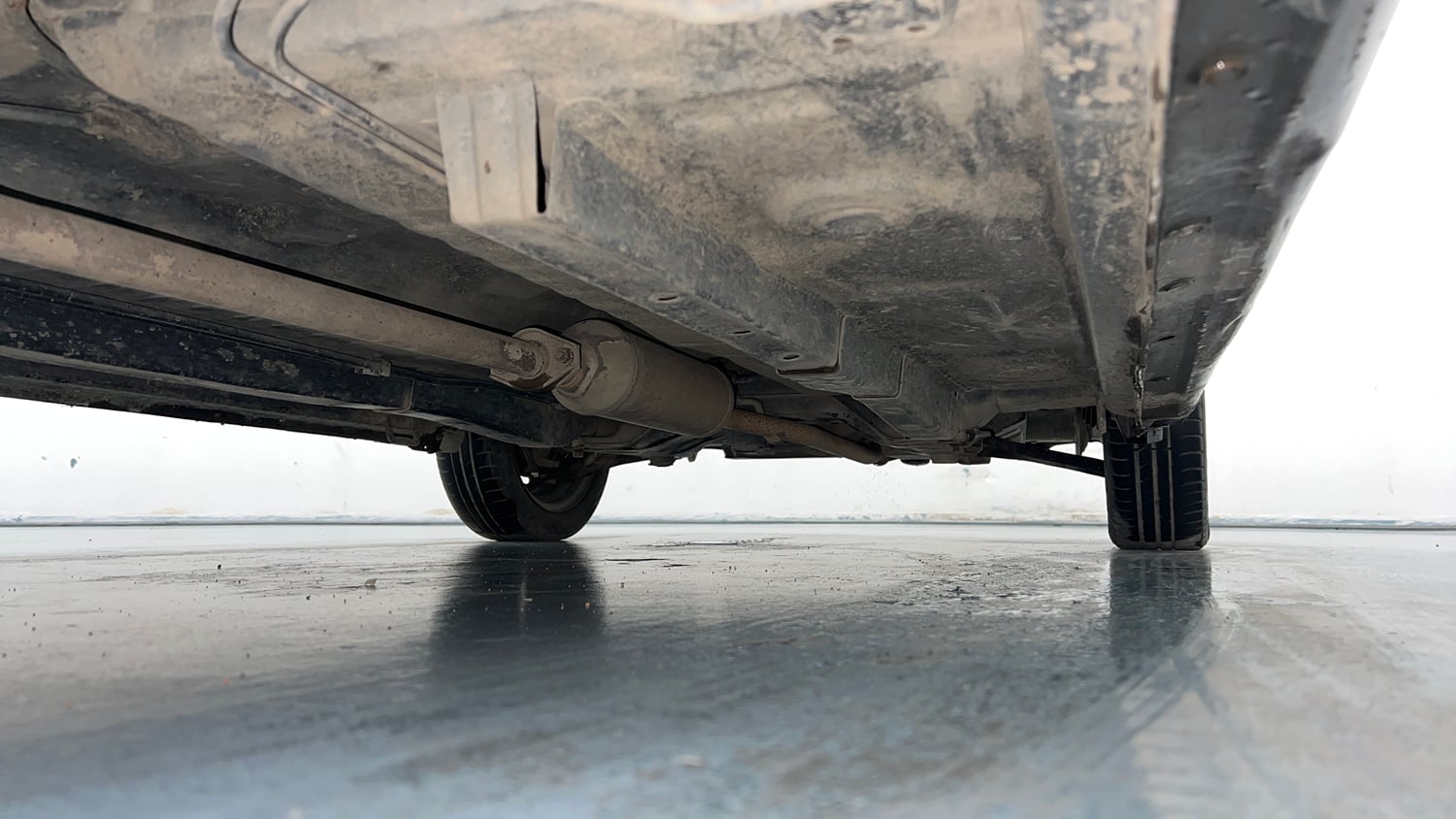 Used 2019 Maruti Suzuki Wagon R 1.0 VXI AMT Petrol Automatic extra REAR RIGHT UNDERBODY VIEW