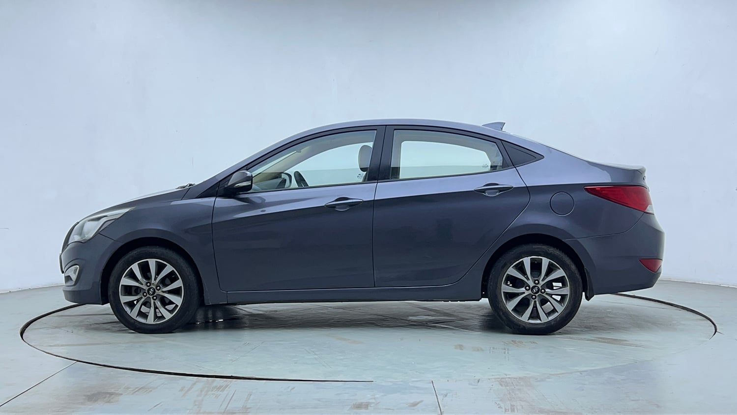 Used 2016 Hyundai Verna 1.6 VTVT SX AT Petrol Automatic exterior LEFT SIDE VIEW