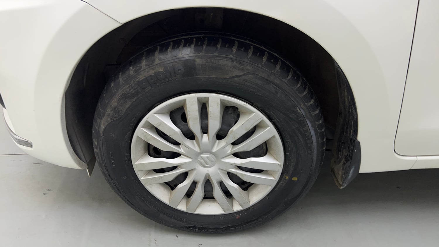 Used 2018 Maruti Suzuki Dzire VXi Petrol Manual tyres LEFT FRONT TYRE RIM VIEW