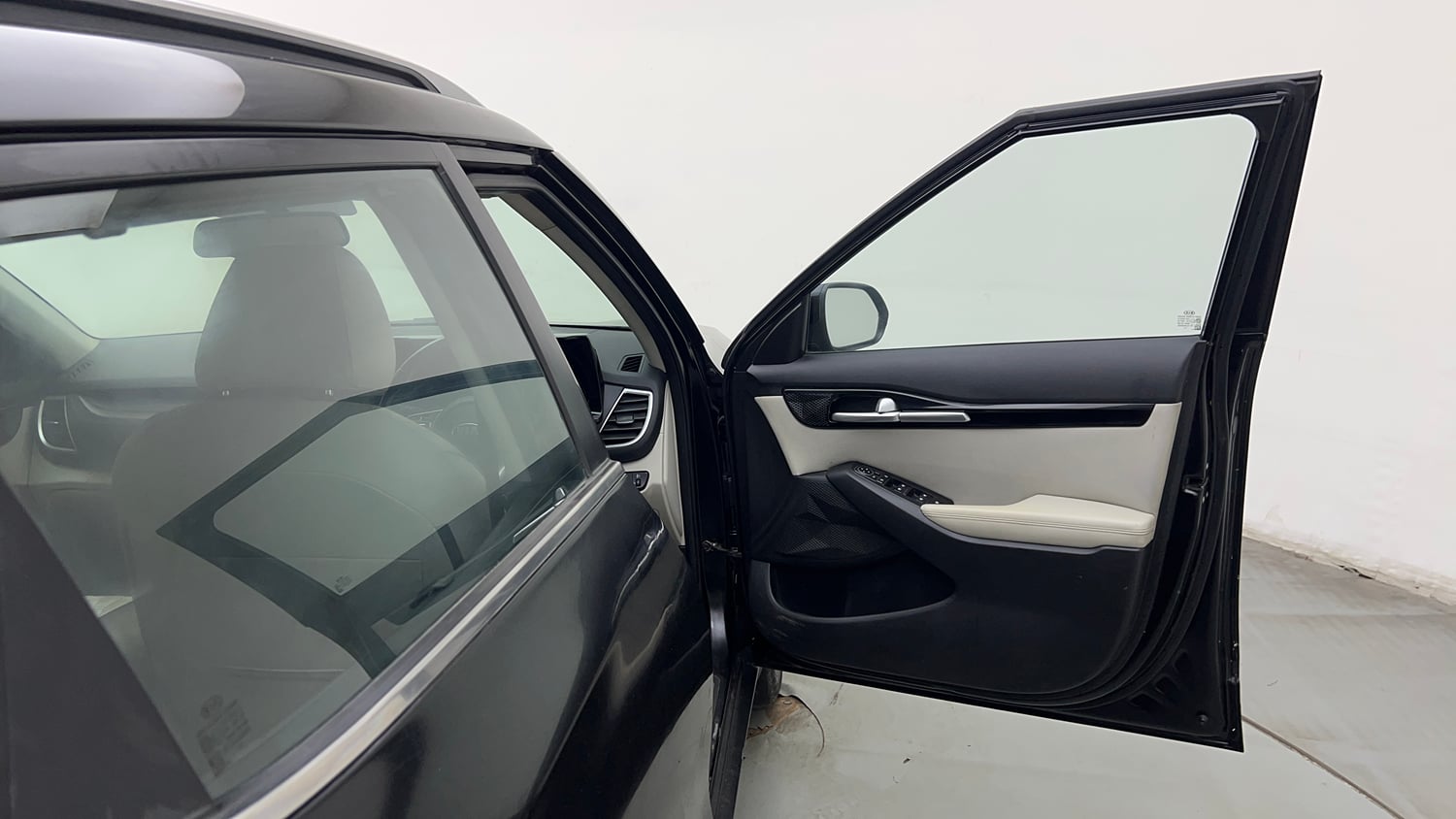 Used 2021 kia Seltos HTX IVT 1.5 Petrol Automatic interior RIGHT FRONT DOOR OPEN VIEW
