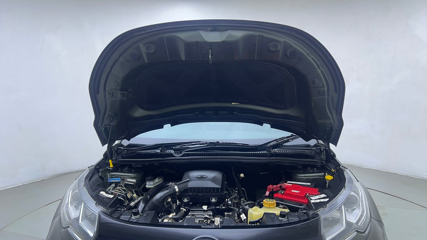 Used 2021 Tata Nexon XZ Plus Petrol Manual engine ENGINE & BONNET OPEN FRONT VIEW