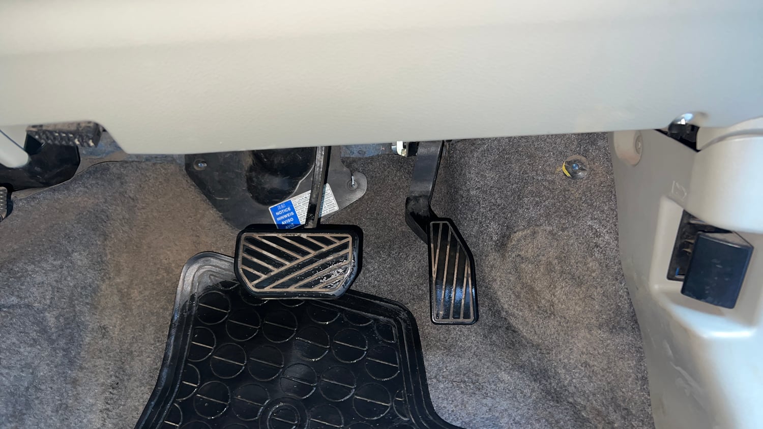 Used 2016 Maruti Suzuki Celerio ZXi AMT Petrol Automatic interior PEDALS VIEW