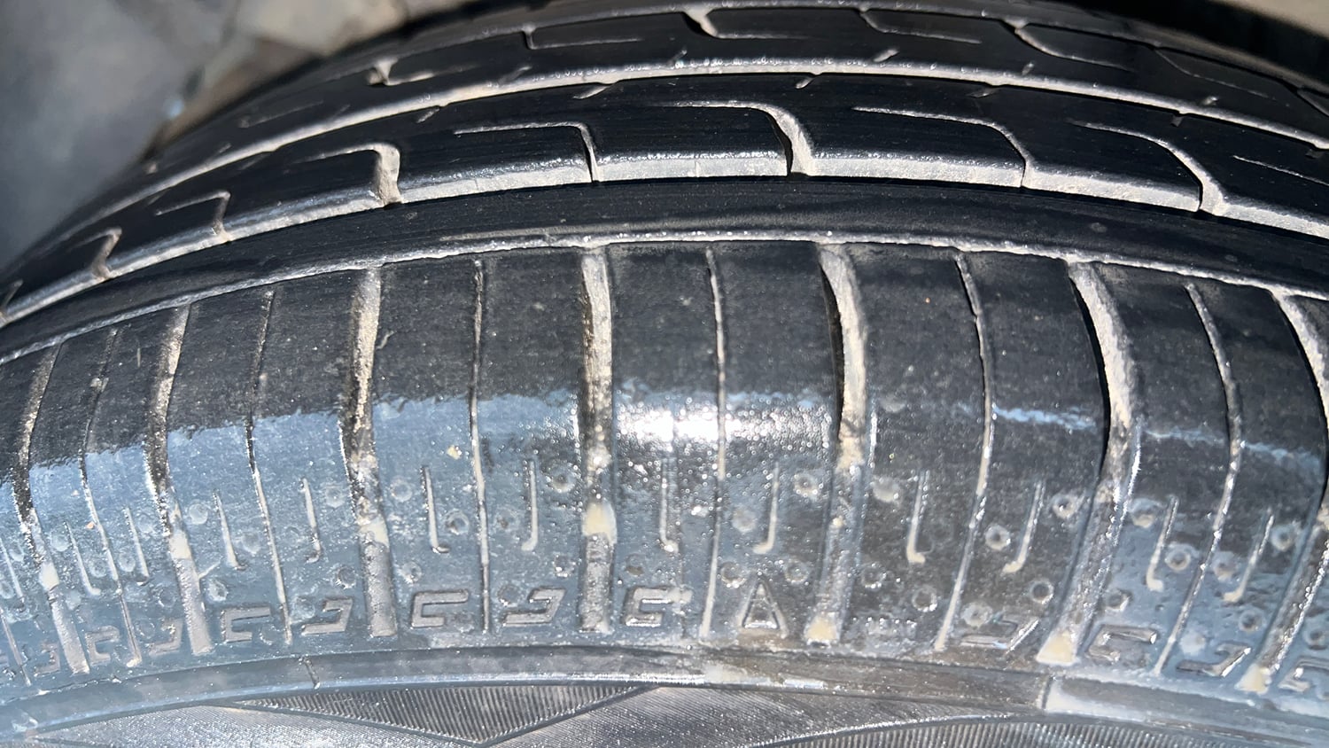 Used 2018 Hyundai Xcent E+ CNG (Outside Fitted) Cng Manual tyres RIGHT REAR TYRE TREAD VIEW