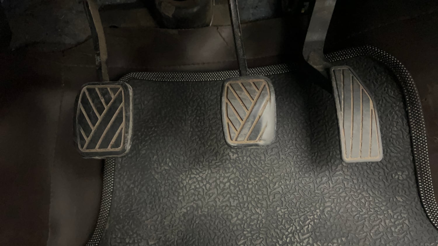 Used 2015 Maruti Suzuki Celerio VXi Petrol Manual interior PEDALS VIEW