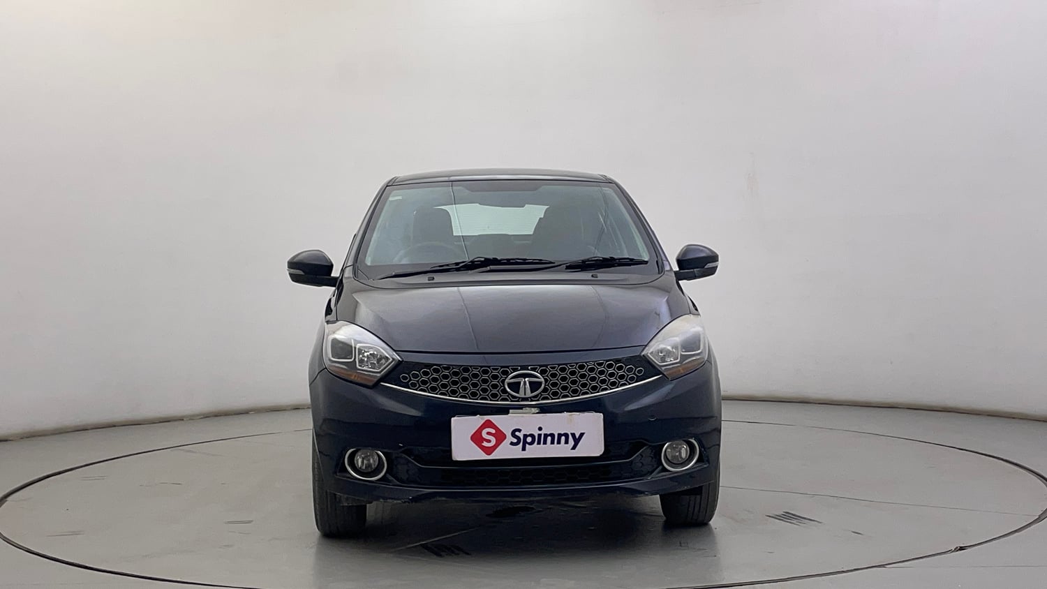 Used 2019 Tata Tigor Revotron XZA Petrol Automatic exterior FRONT VIEW