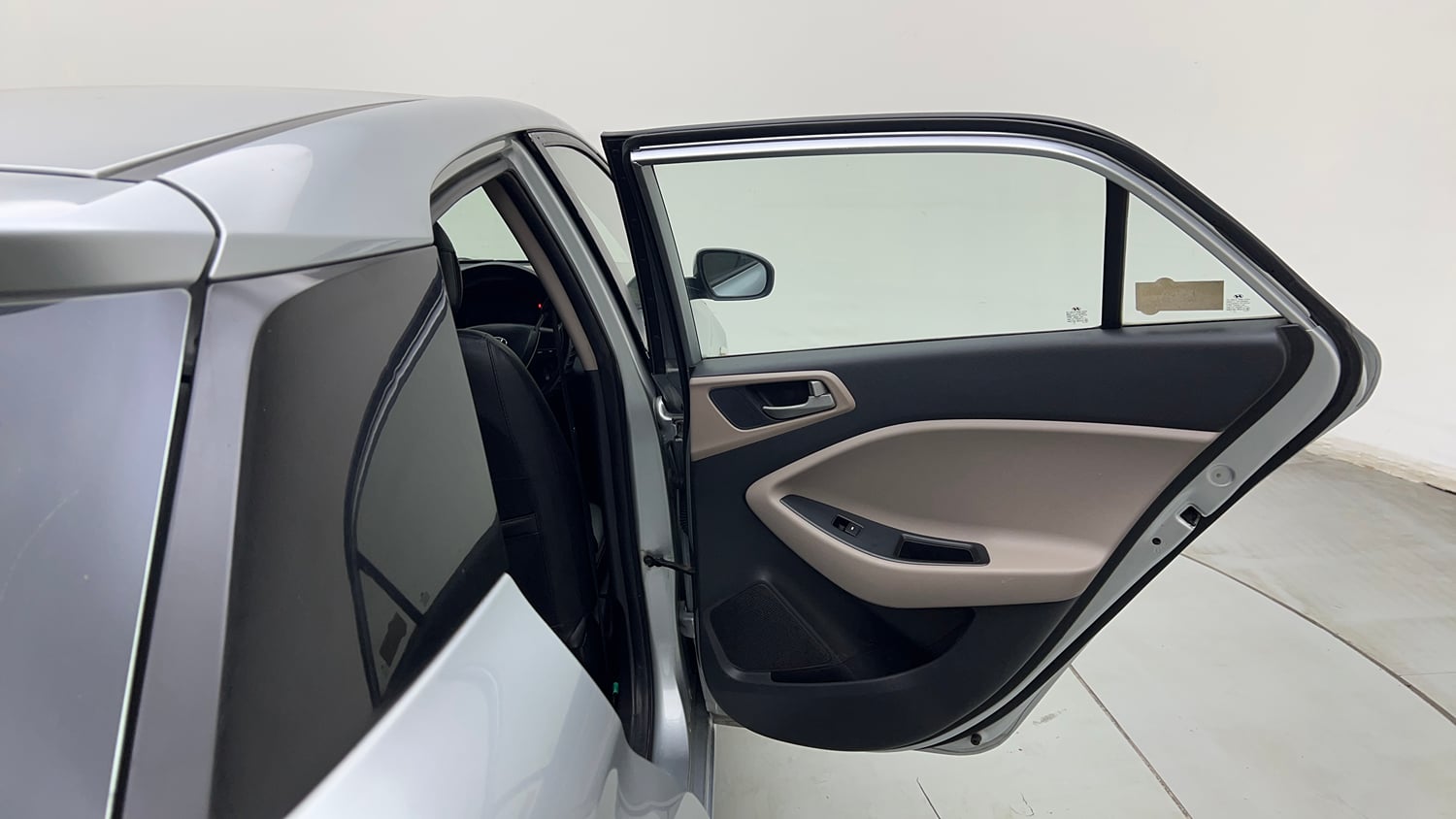 Used 2019 Hyundai Elite i20 Magna Executive 1.2 Petrol Manual interior RIGHT REAR DOOR OPEN VIEW