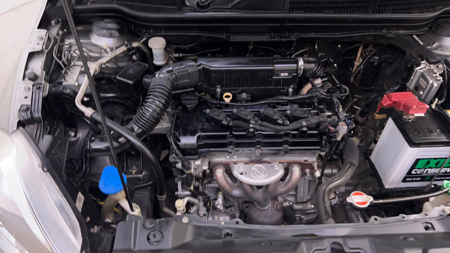 Used 2022 Maruti Suzuki S-Cross Zeta Petrol Manual engine ENGINE RIGHT SIDE VIEW