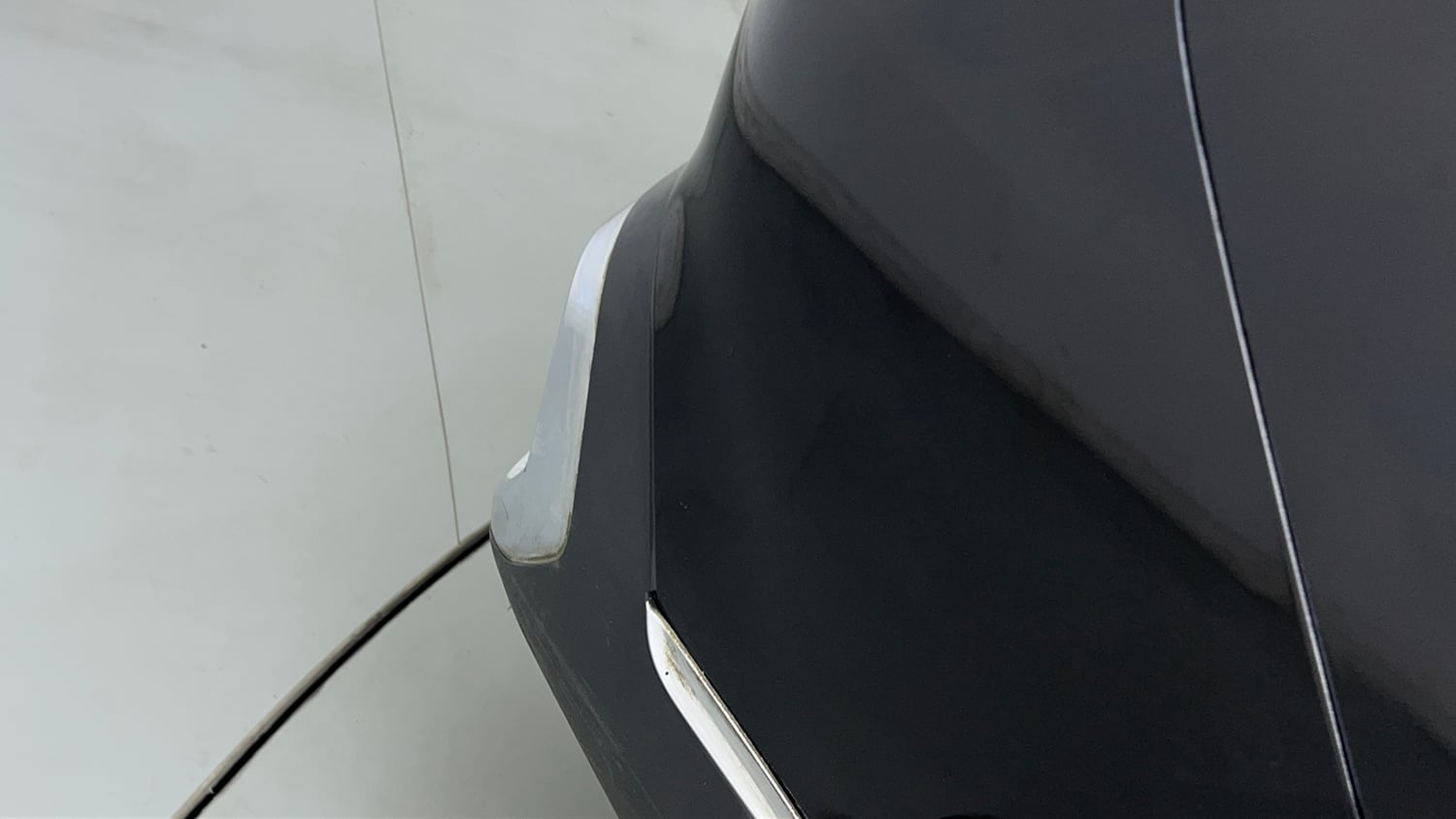 Used 2022 Kia Carens Luxury Plus 1.4 Petrol DCT 7 STR Petrol Automatic dents MINOR SCRATCH