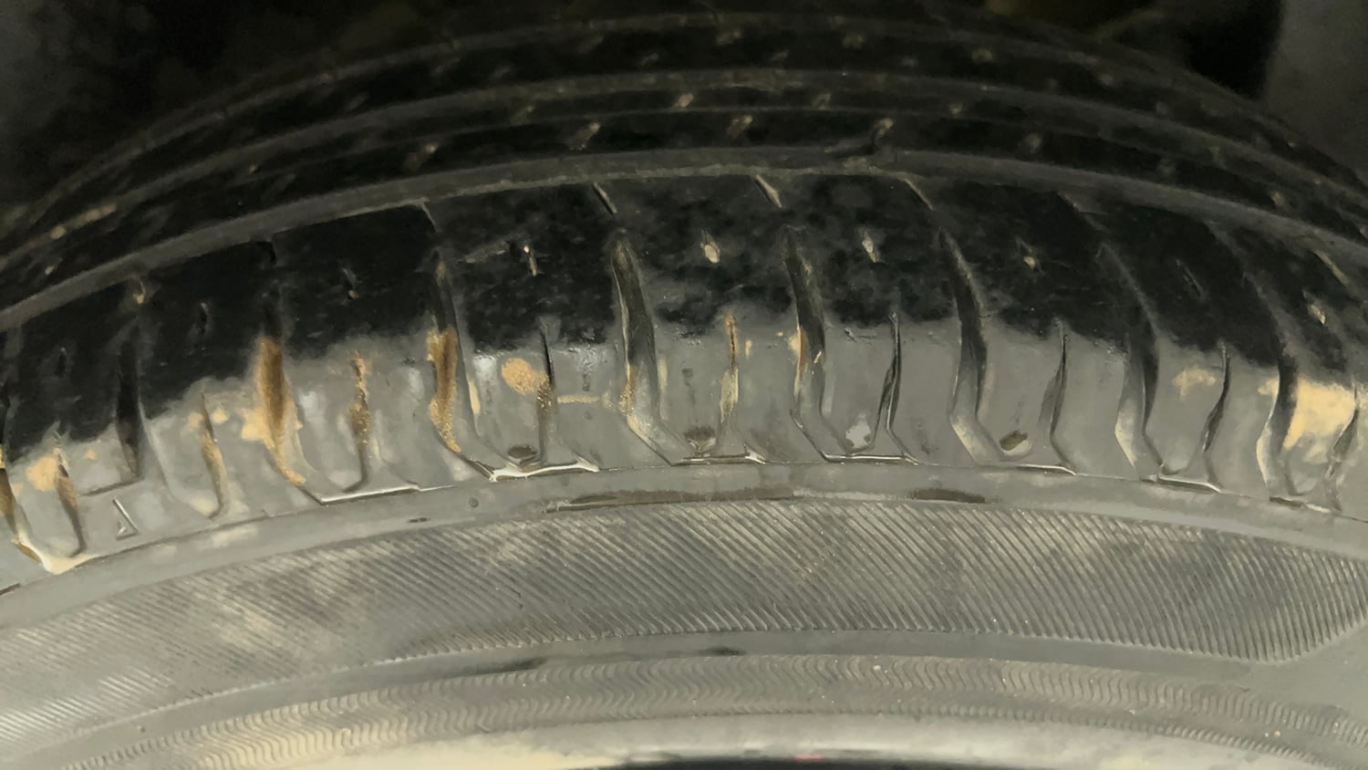 Used 2019 Maruti Suzuki Dzire VXi Petrol Manual tyres LEFT REAR TYRE TREAD VIEW