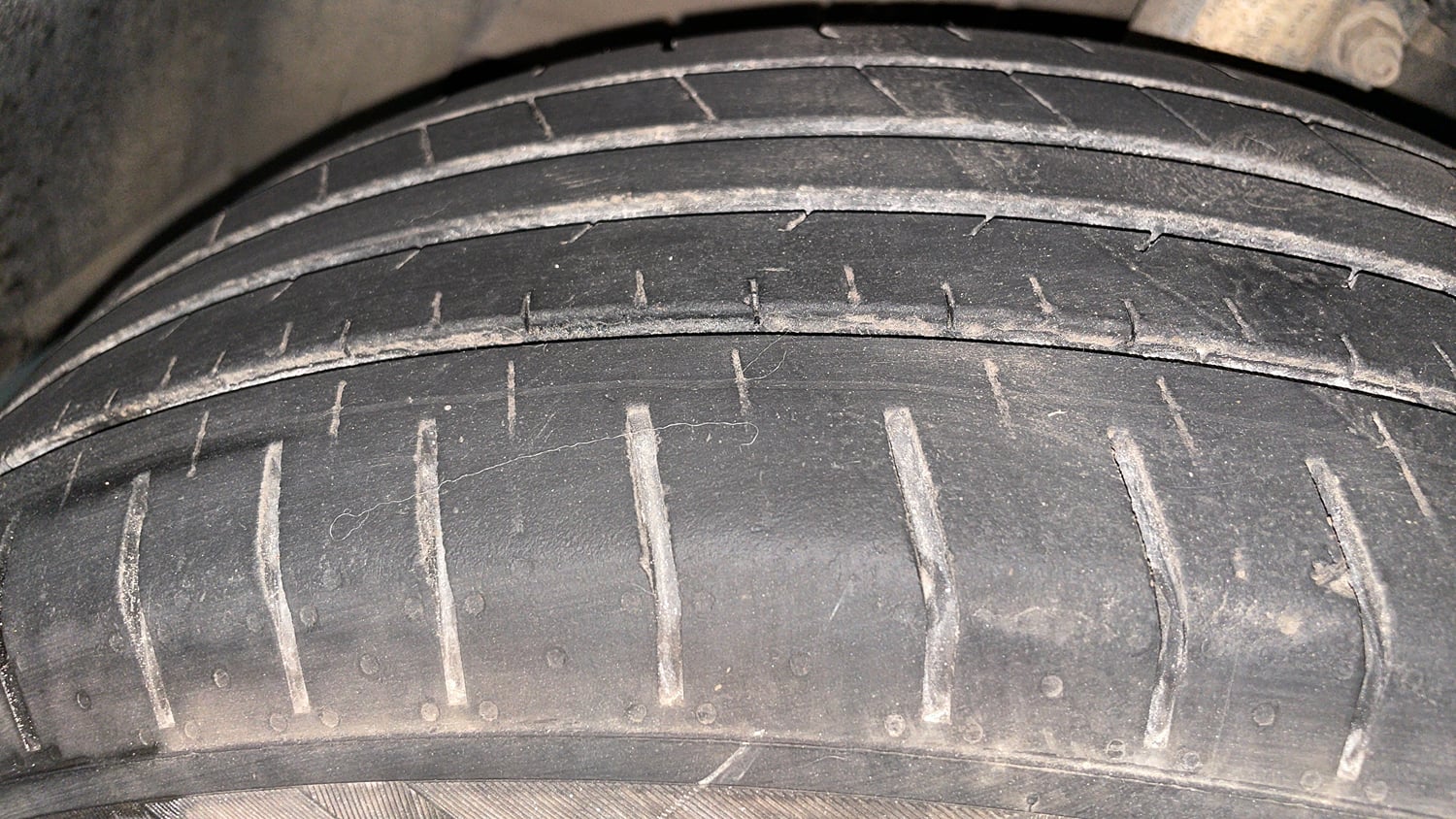 Used 2016 Ford EcoSport Trend 1.5L TDCi Diesel Manual tyres LEFT FRONT TYRE TREAD VIEW