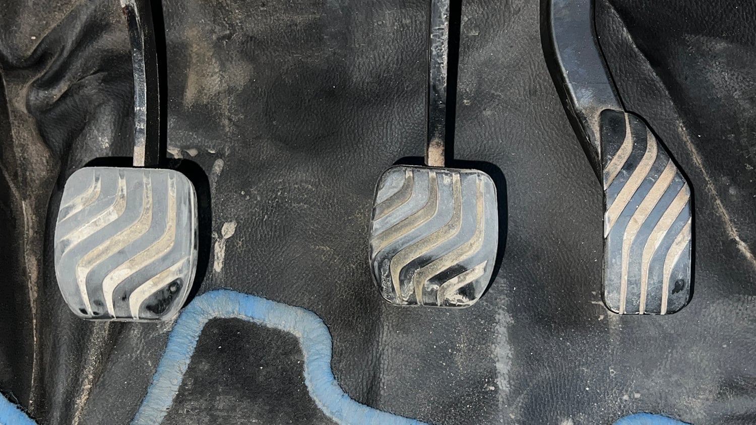 Used 2021 Renault Kiger RXZ MT Petrol Manual interior PEDALS VIEW