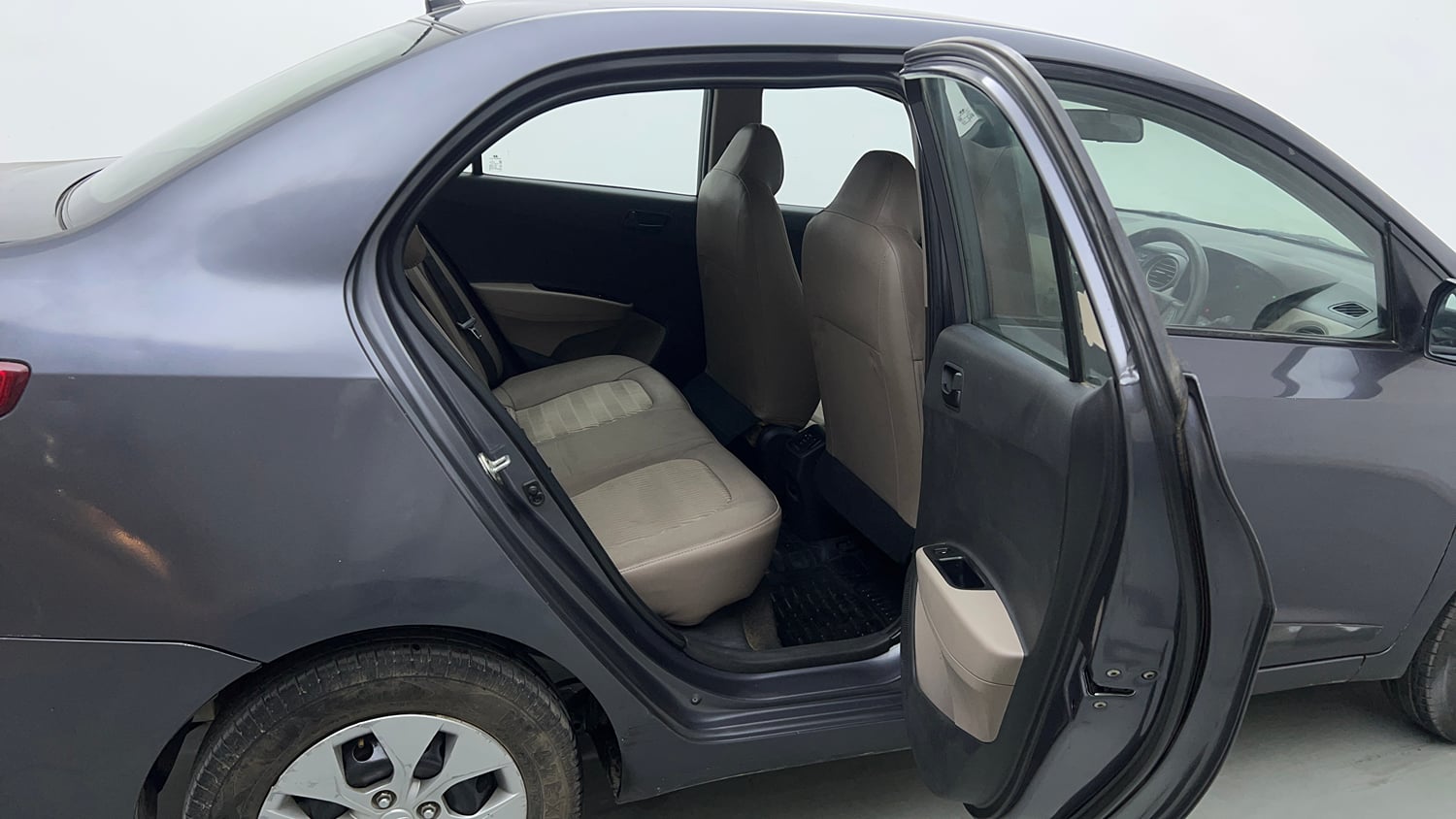 Used 2018 Hyundai Xcent E+ CNG (Outside Fitted) Cng Manual interior RIGHT SIDE REAR DOOR CABIN VIEW