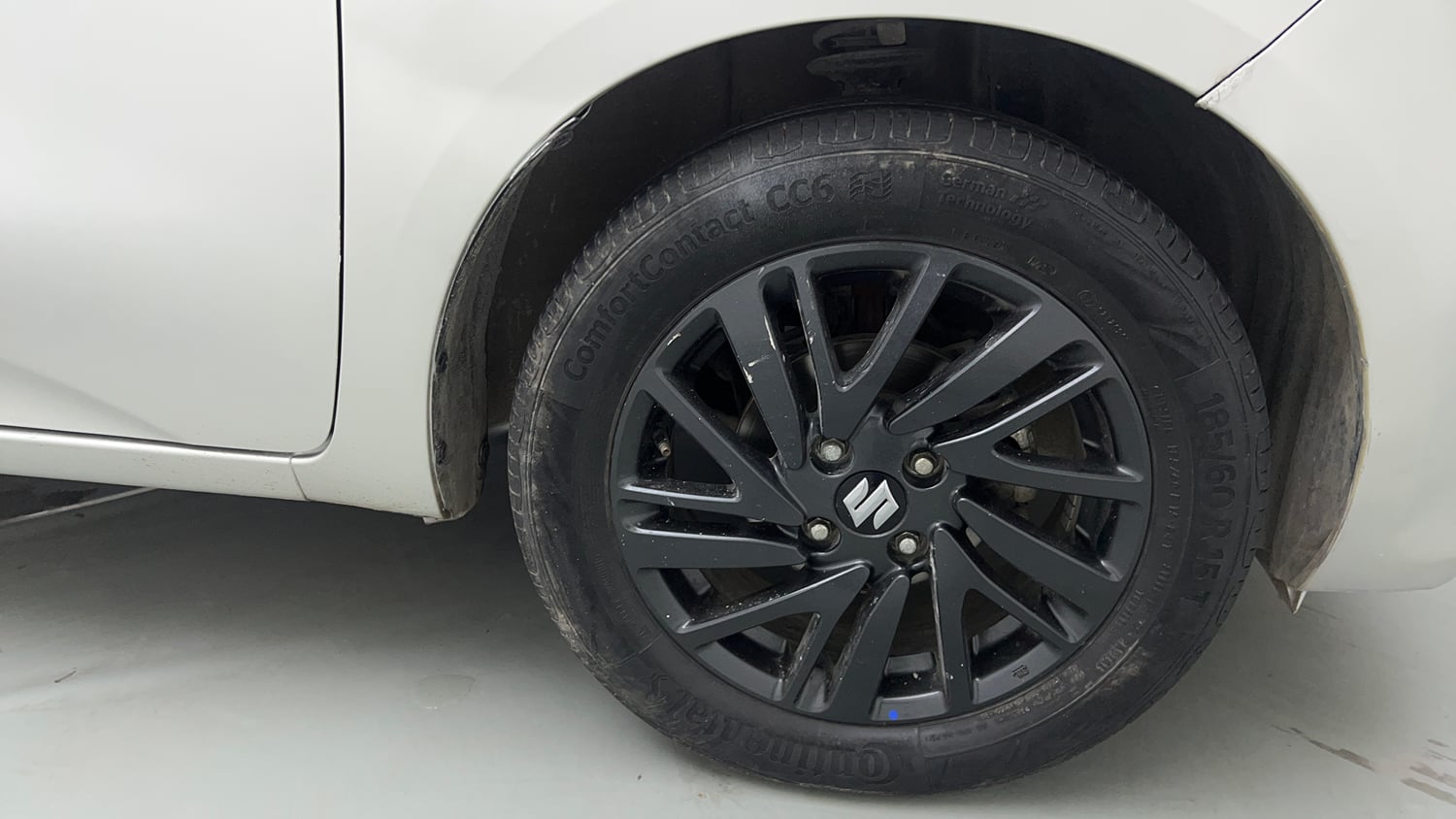 Used 2022 Maruti Suzuki Celerio ZXi Plus Petrol Manual tyres RIGHT FRONT TYRE RIM VIEW