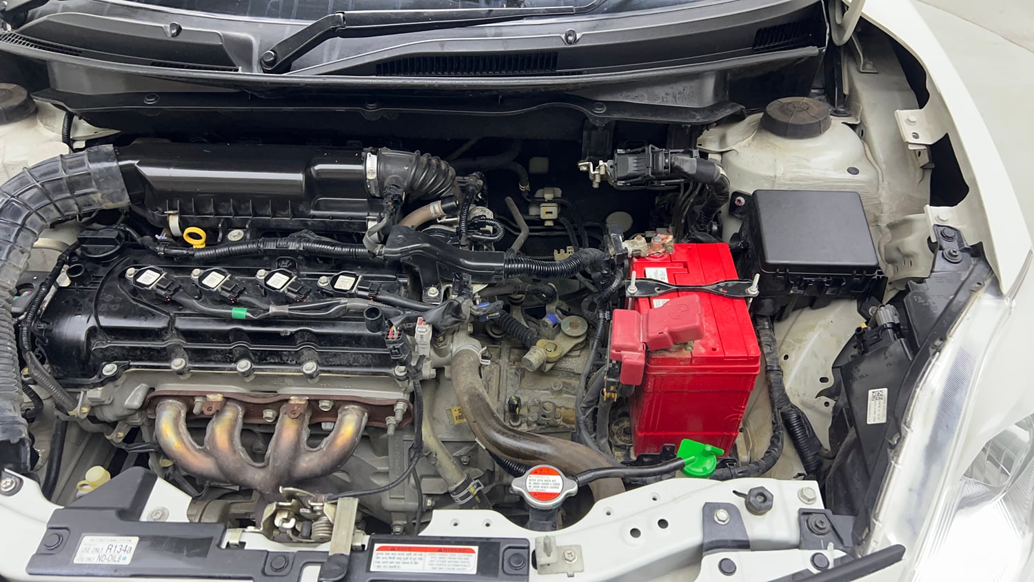 Used 2018 Maruti Suzuki Dzire VXi Petrol Manual engine ENGINE LEFT SIDE VIEW