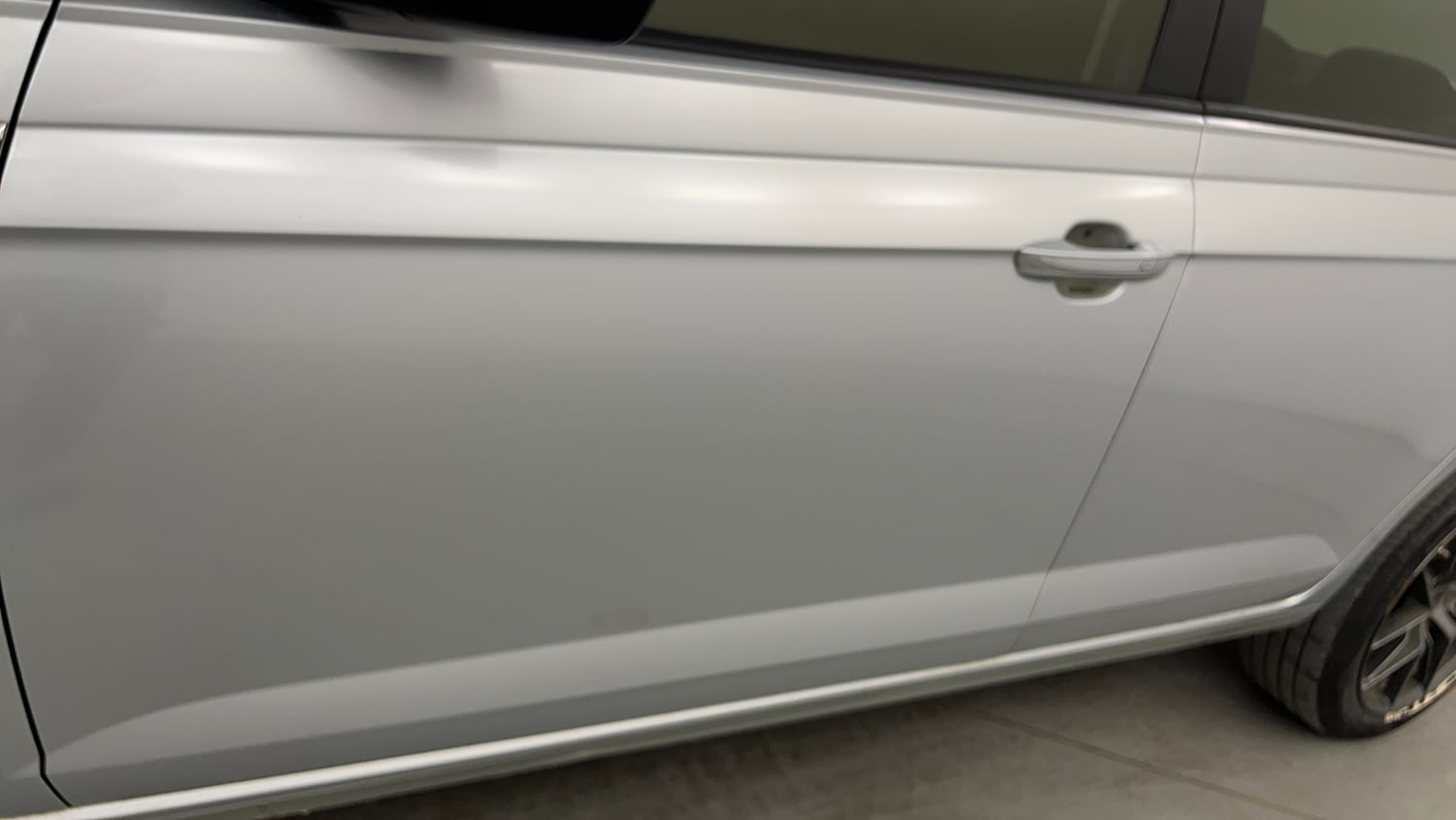 Used 2023 Skoda Slavia Ambition 1.5L TSI MT Petrol Manual dents MINOR SCRATCH