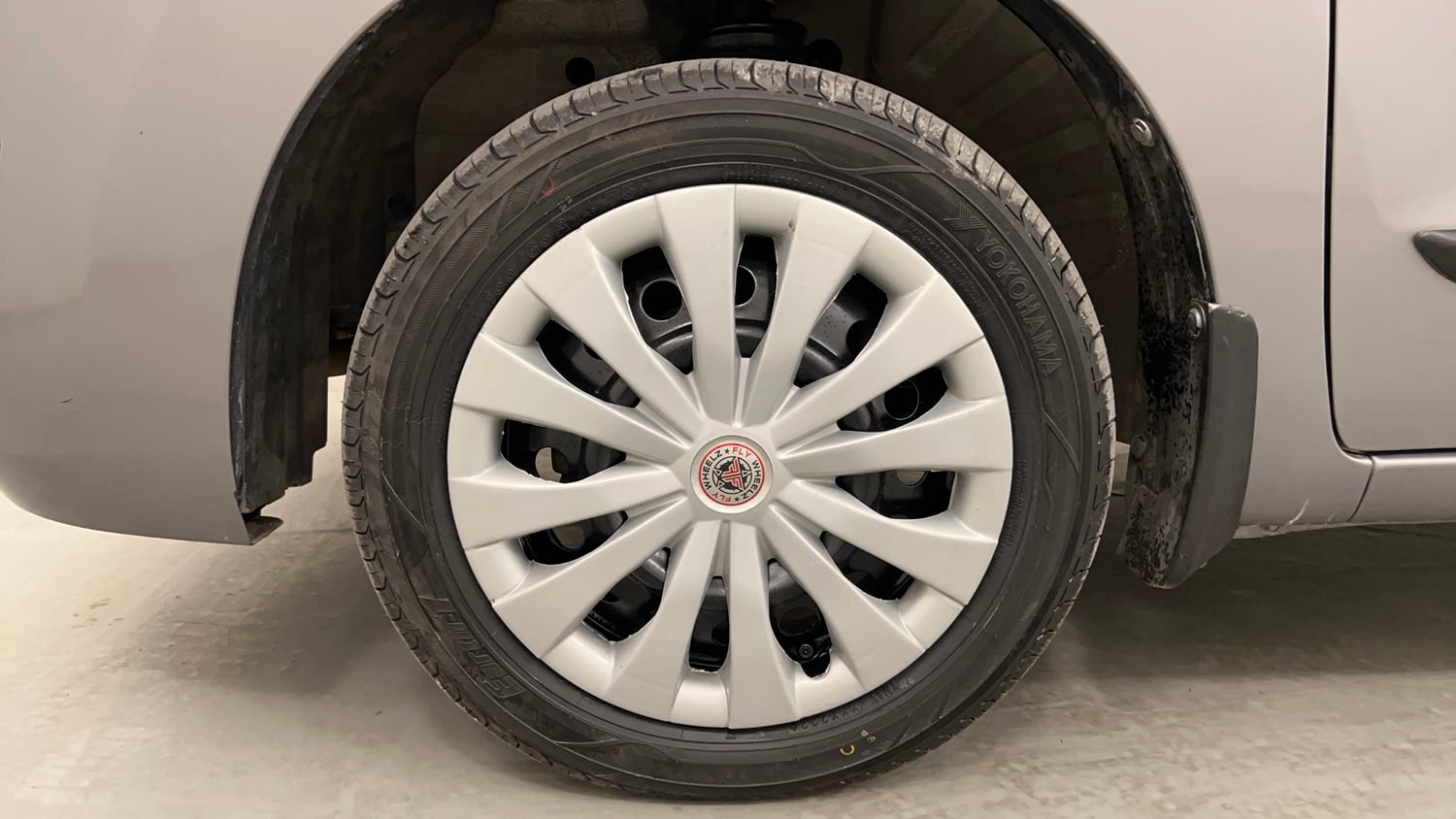 Used 2017 Maruti Suzuki Wagon R VXI Petrol Manual tyres LEFT FRONT TYRE RIM VIEW