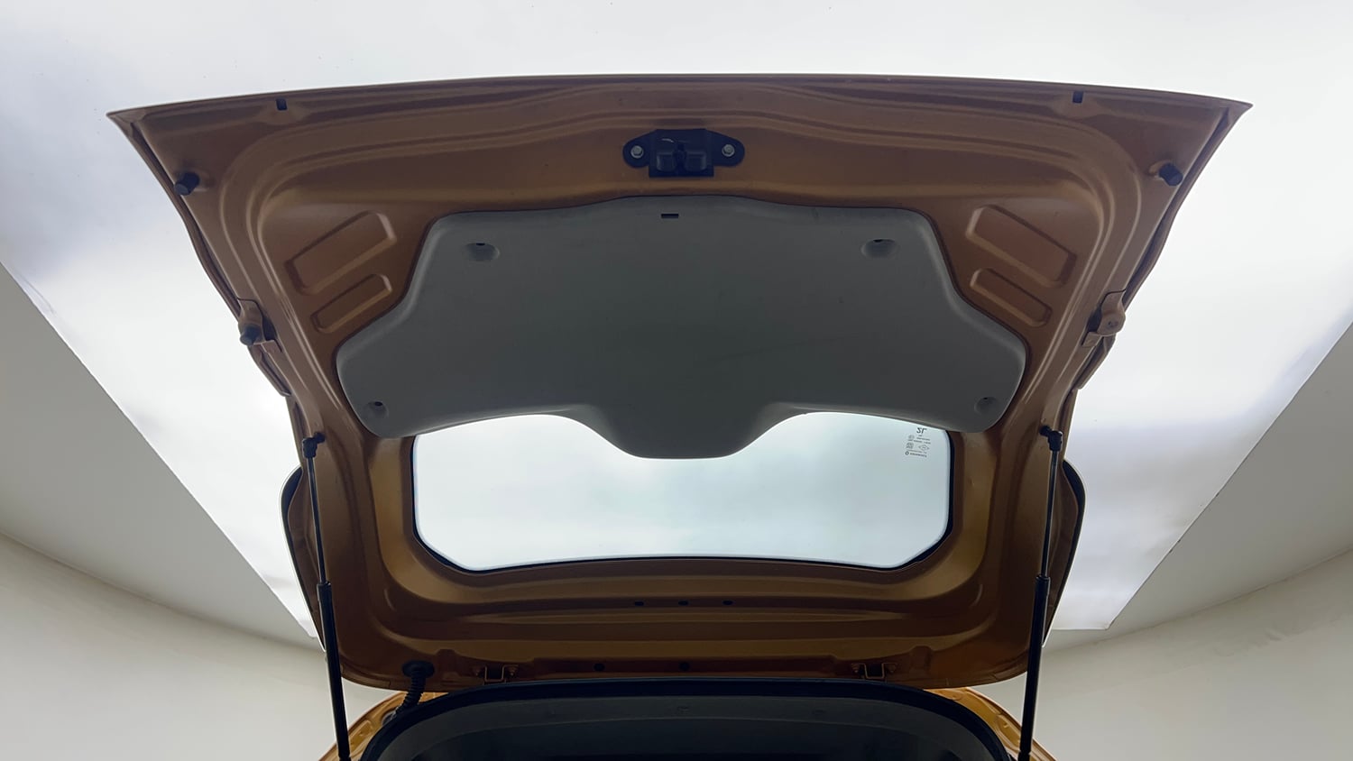 Used 2022 Renault Triber RXT Petrol Manual interior DICKY DOOR OPEN VIEW