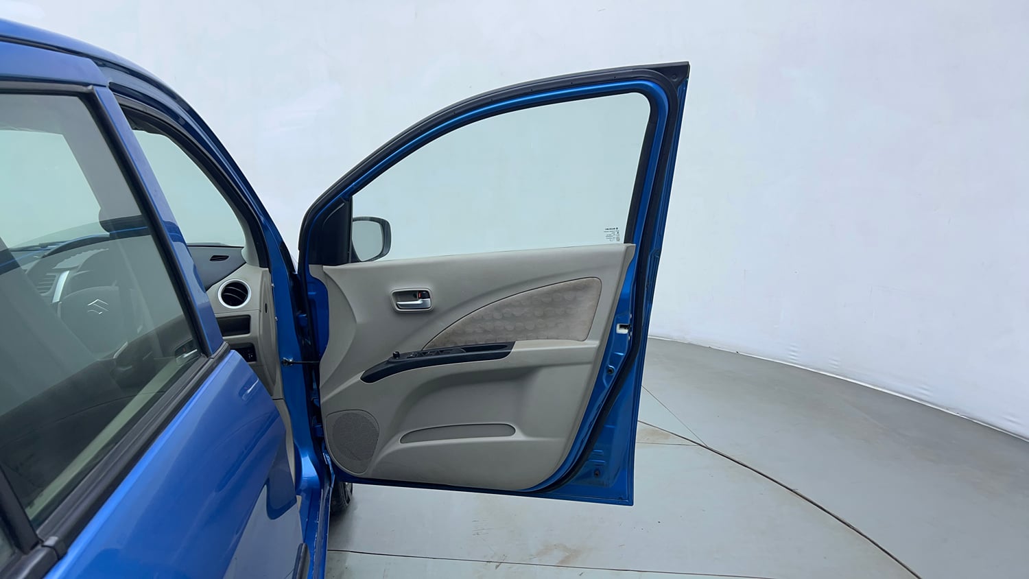 Used 2016 Maruti Suzuki Celerio ZXi AMT Petrol Automatic interior RIGHT FRONT DOOR OPEN VIEW