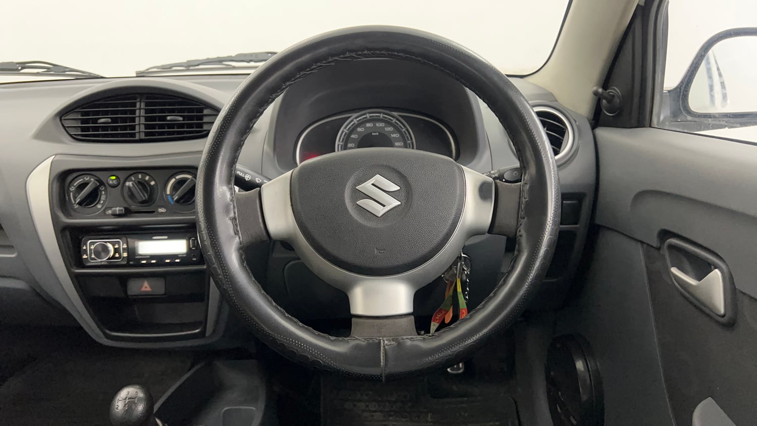Used 2014 Maruti Suzuki Alto 800 Lxi Petrol Manual interior STEERING VIEW