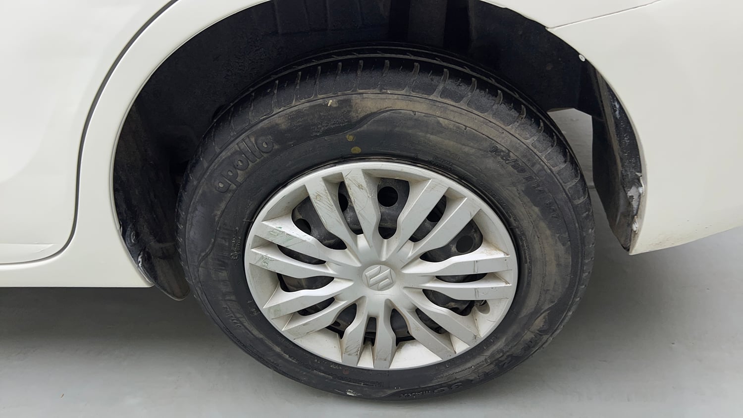 Used 2018 Maruti Suzuki Dzire VXi Petrol Manual tyres LEFT REAR TYRE RIM VIEW