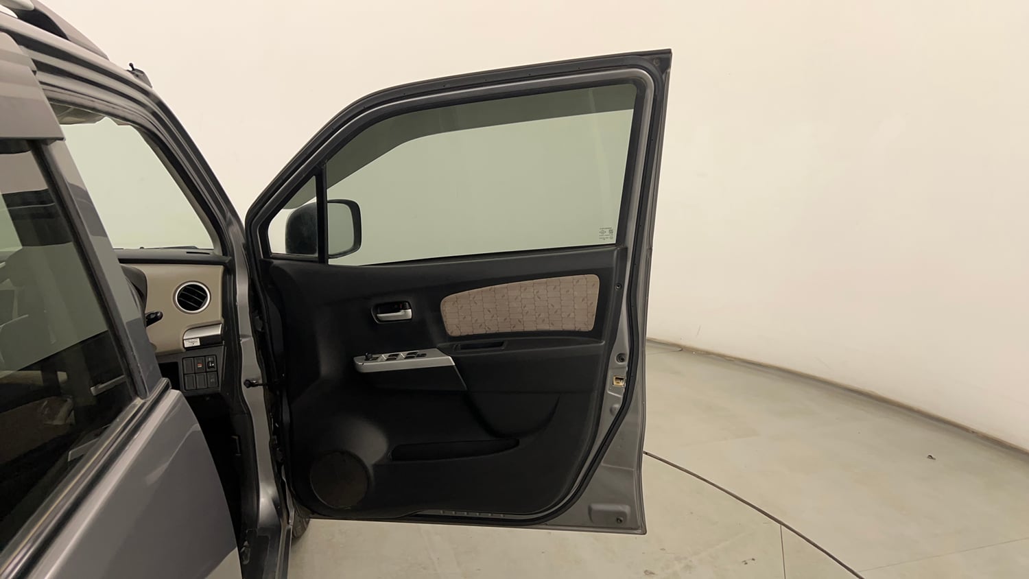 Used 2017 Maruti Suzuki Wagon R VXI Petrol Manual interior RIGHT FRONT DOOR OPEN VIEW