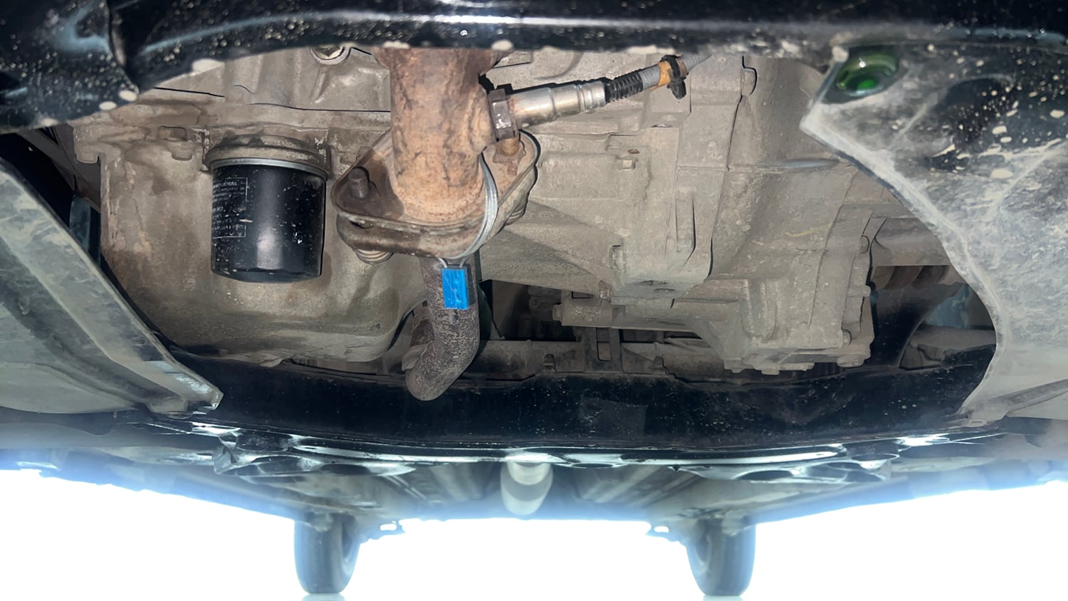Used 2015 Maruti Suzuki Swift VXi Petrol Manual extra FRONT LEFT UNDERBODY VIEW