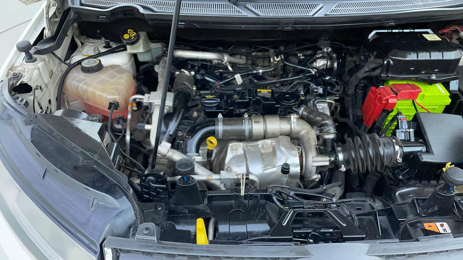 Used 2014 Ford EcoSport Titanium 1.5 TDCi (Opt) Diesel Manual engine ENGINE RIGHT SIDE VIEW