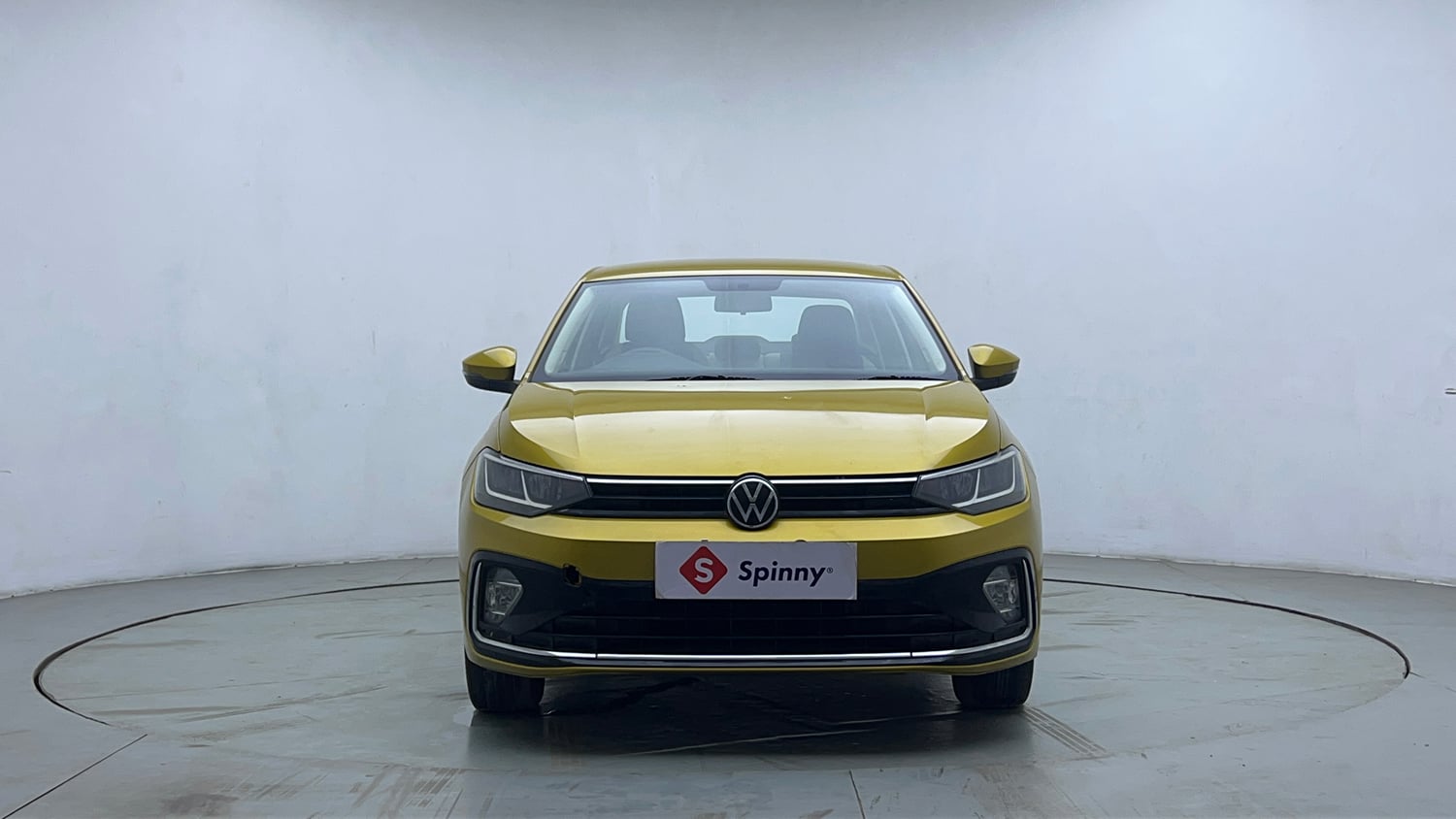 Used 2023 Volkswagen Virtus Highline 1.0 TSI AT Petrol Automatic exterior FRONT VIEW