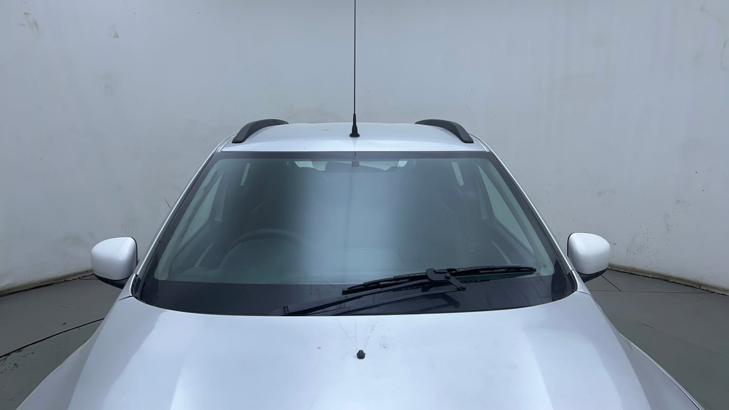 Used 2023 Renault Kwid CLIMBER Petrol Manual exterior FRONT WINDSHIELD VIEW