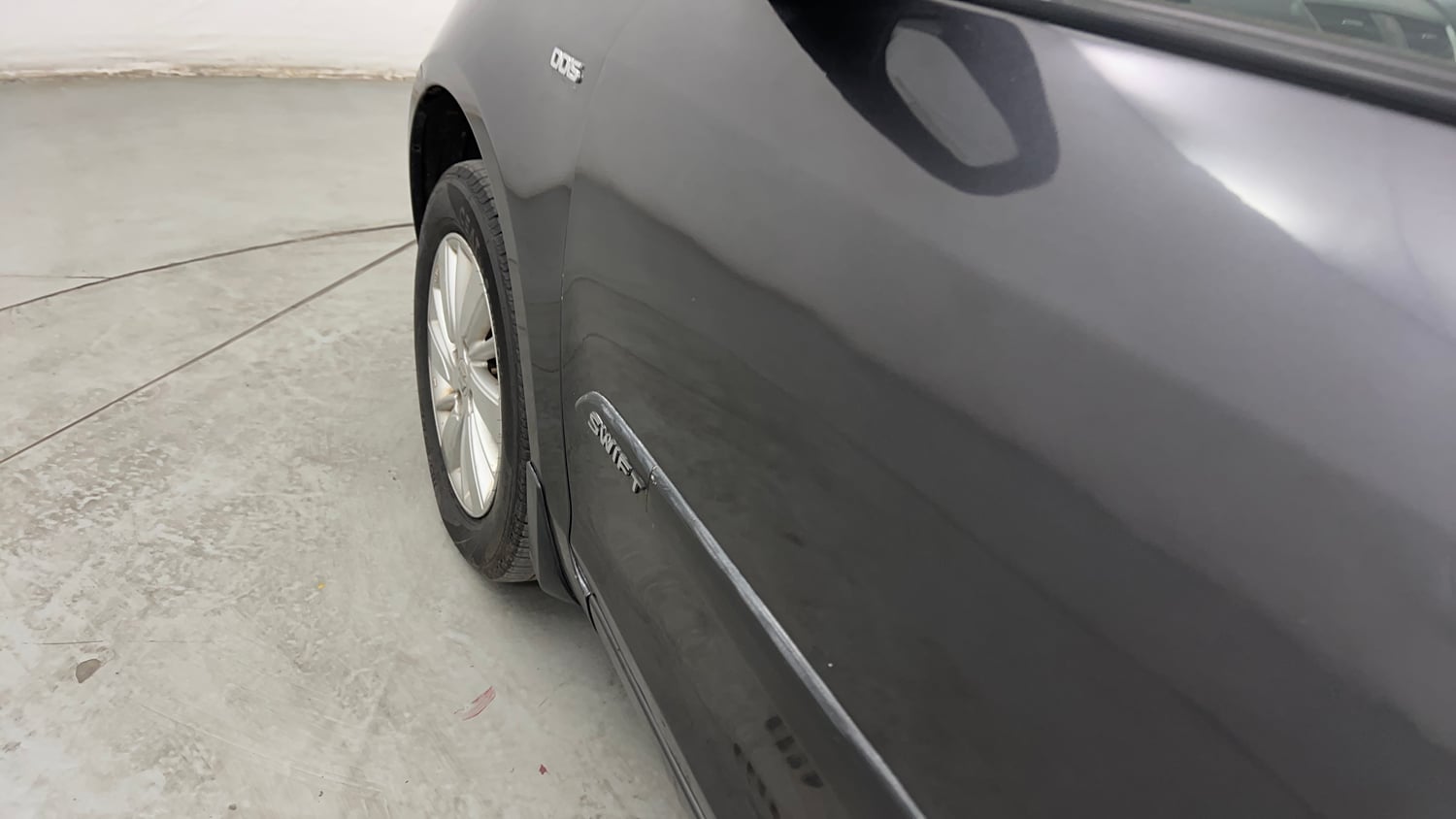 Used 2015 Maruti Suzuki Swift ZDi Diesel Manual dents MINOR DENT