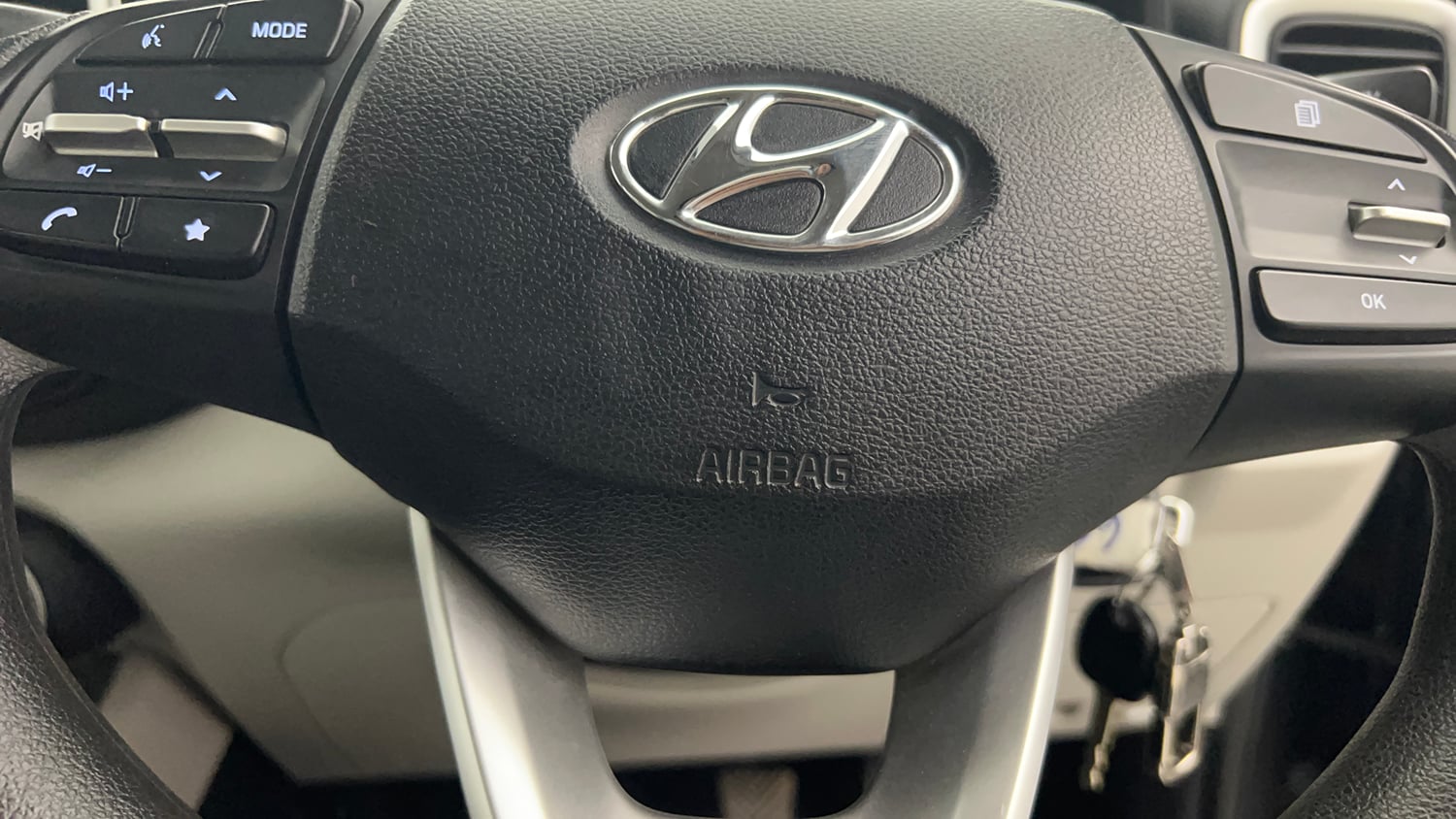 Used 2025 Hyundai Venue S 1.2 Petrol Petrol Manual top_features Airbags