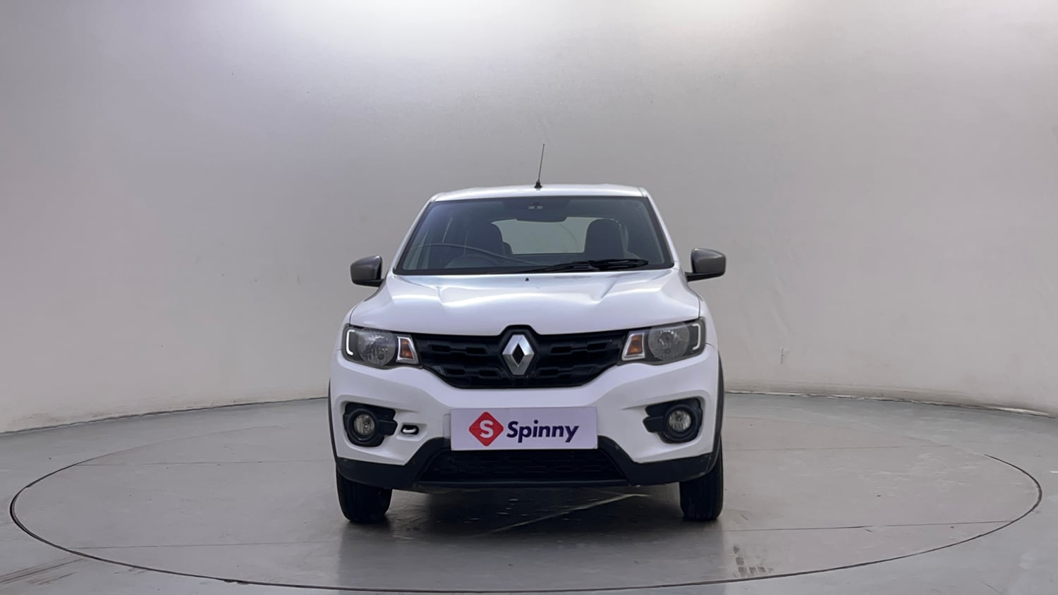 Used 2017 Renault Kwid 1.0 RXT Petrol Manual exterior FRONT VIEW