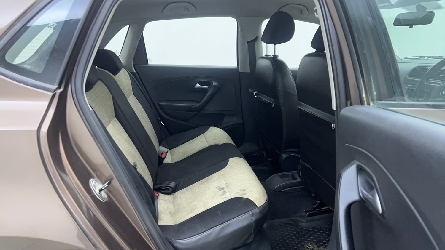 Used 2017 Volkswagen Polo Comfortline 1.2L (P) Petrol Manual interior RIGHT SIDE REAR DOOR CABIN VIEW