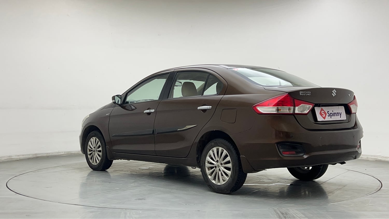 Used 2016 Maruti Suzuki Ciaz ZXi Petrol Manual exterior LEFT REAR CORNER VIEW