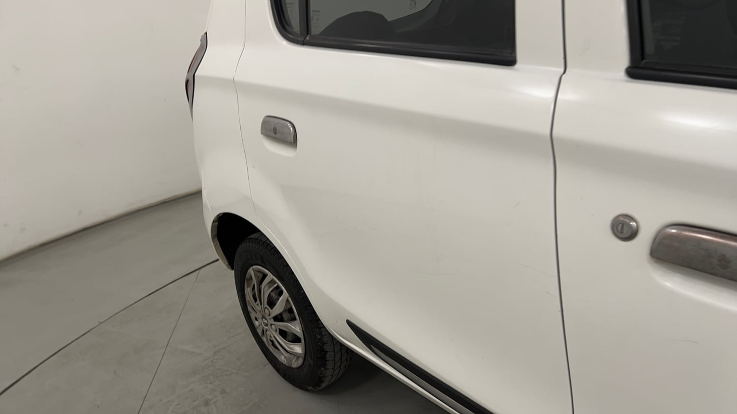 Used 2018 Maruti Suzuki Alto 800 LXi (O) Petrol Manual dents MINOR SCRATCH