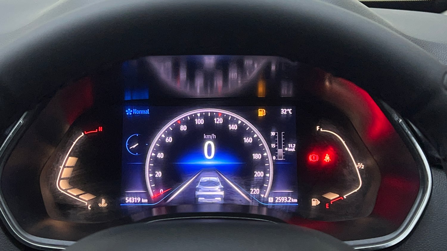 Used 2023 Renault Kiger RXZ MT Petrol Manual interior CLUSTERMETER VIEW