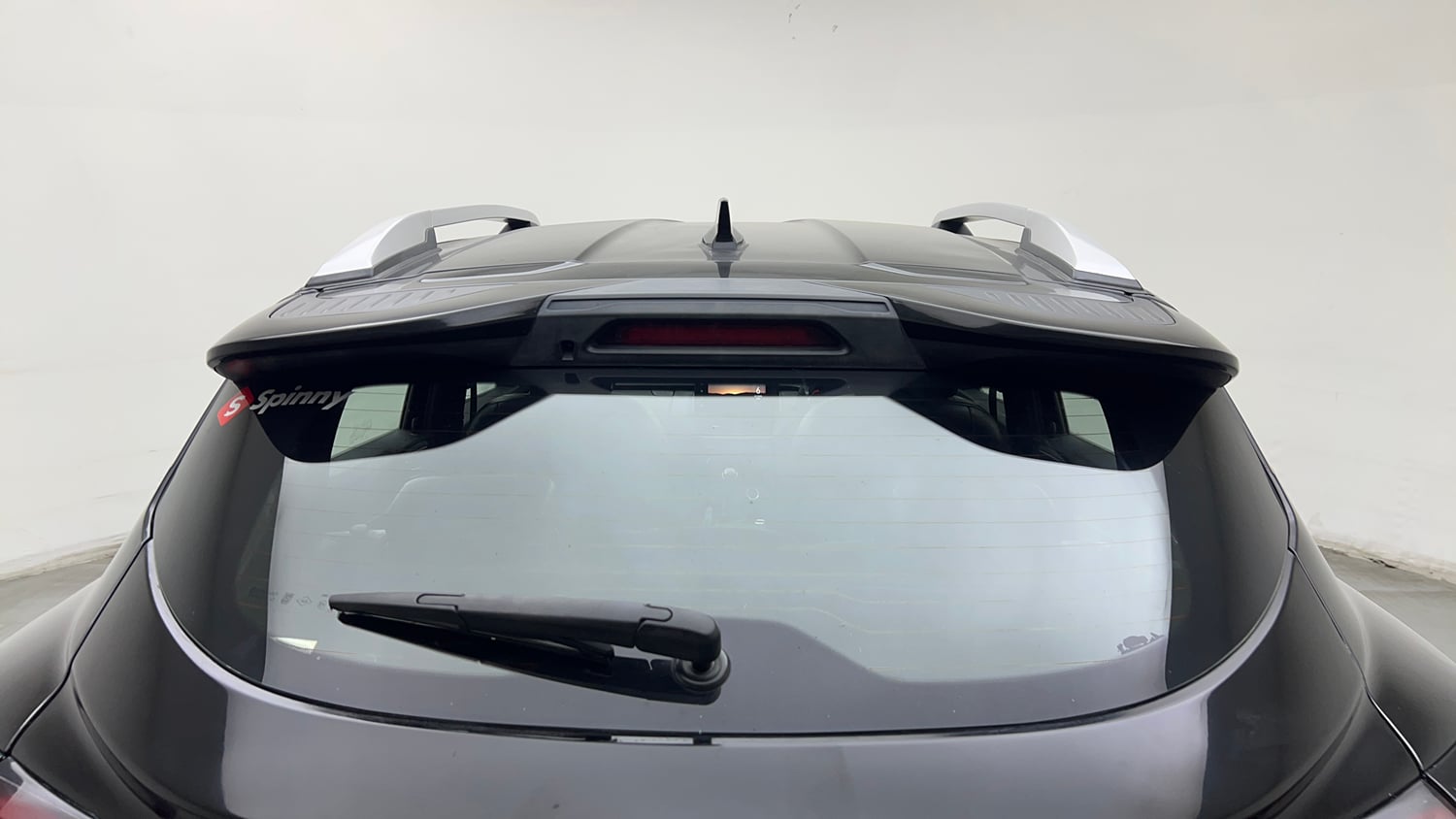 Used 2023 Renault Kiger RXZ MT Petrol Manual exterior BACK WINDSHIELD VIEW