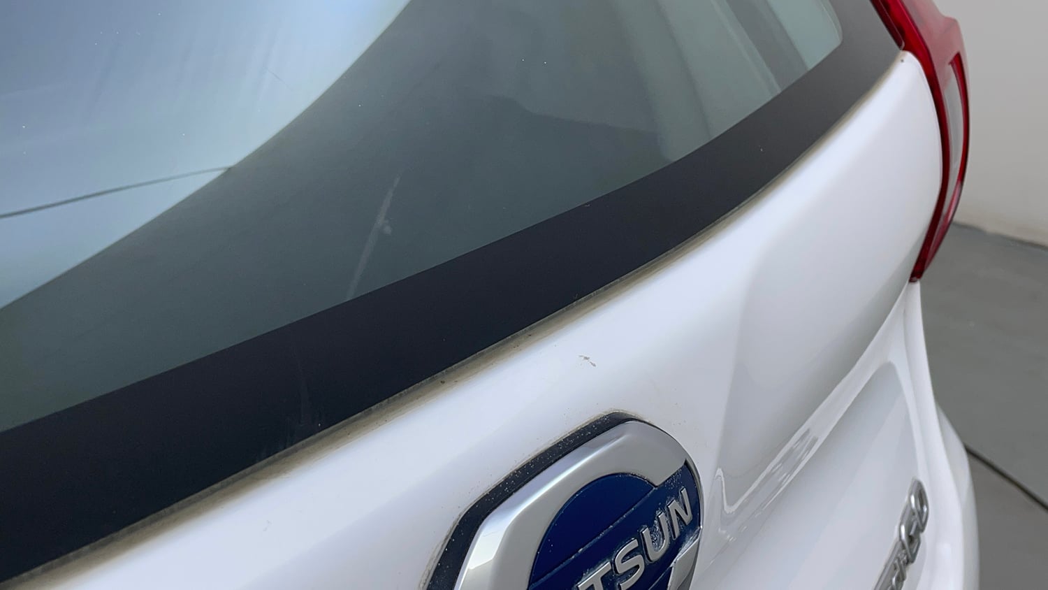 Used 2022 Datsun Redi-GO T(O) 1.0 Petrol Manual dents MINOR DENT