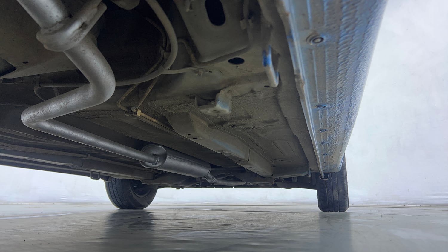 Used 2016 Maruti Suzuki Celerio ZXi AMT Petrol Automatic extra REAR RIGHT UNDERBODY VIEW