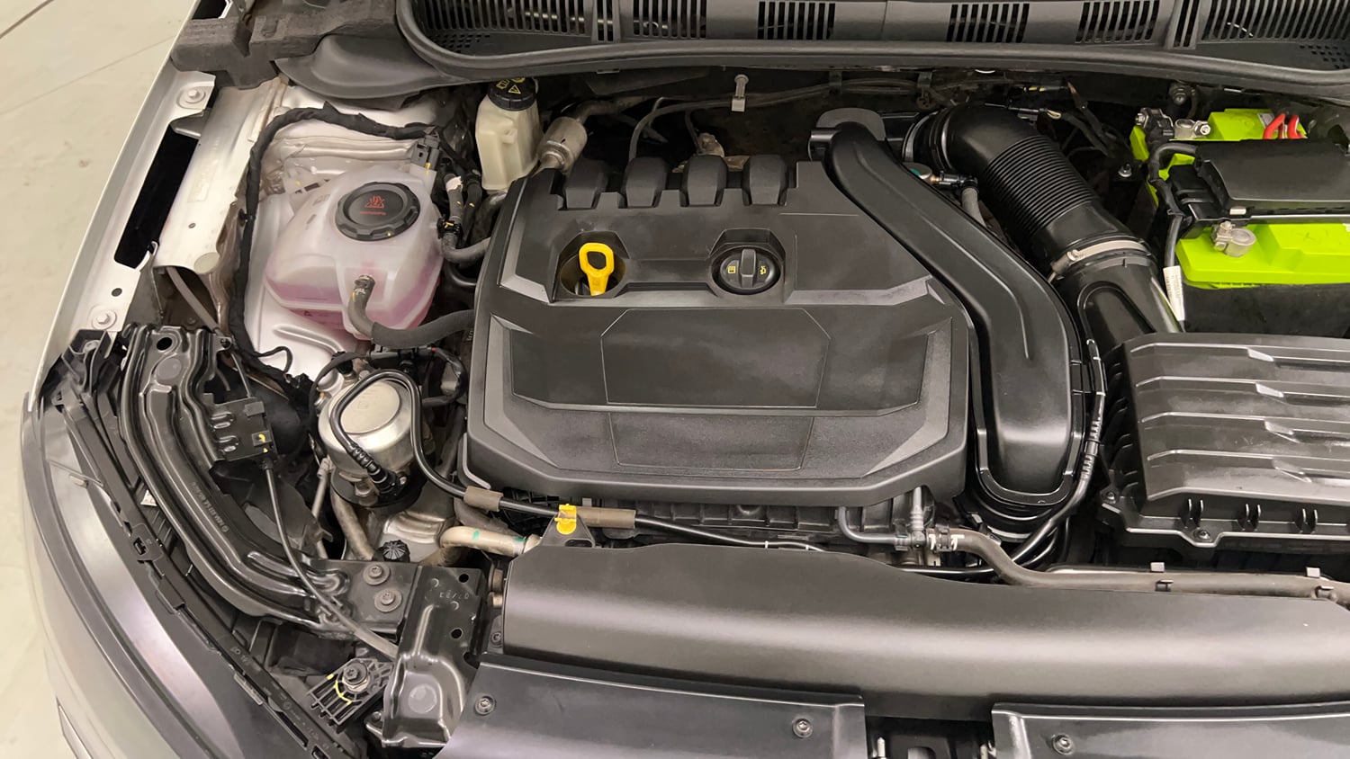 Used 2023 Skoda Slavia Ambition 1.5L TSI MT Petrol Manual engine ENGINE RIGHT SIDE VIEW